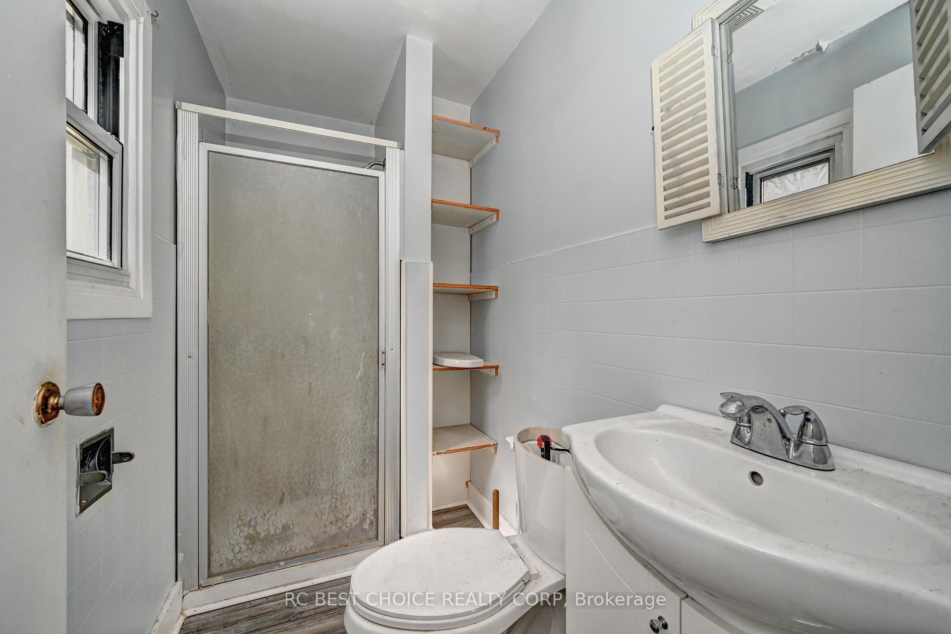 Photo 17 of 263-265 Mill Street, Kitchener, Southdale — HOMEH