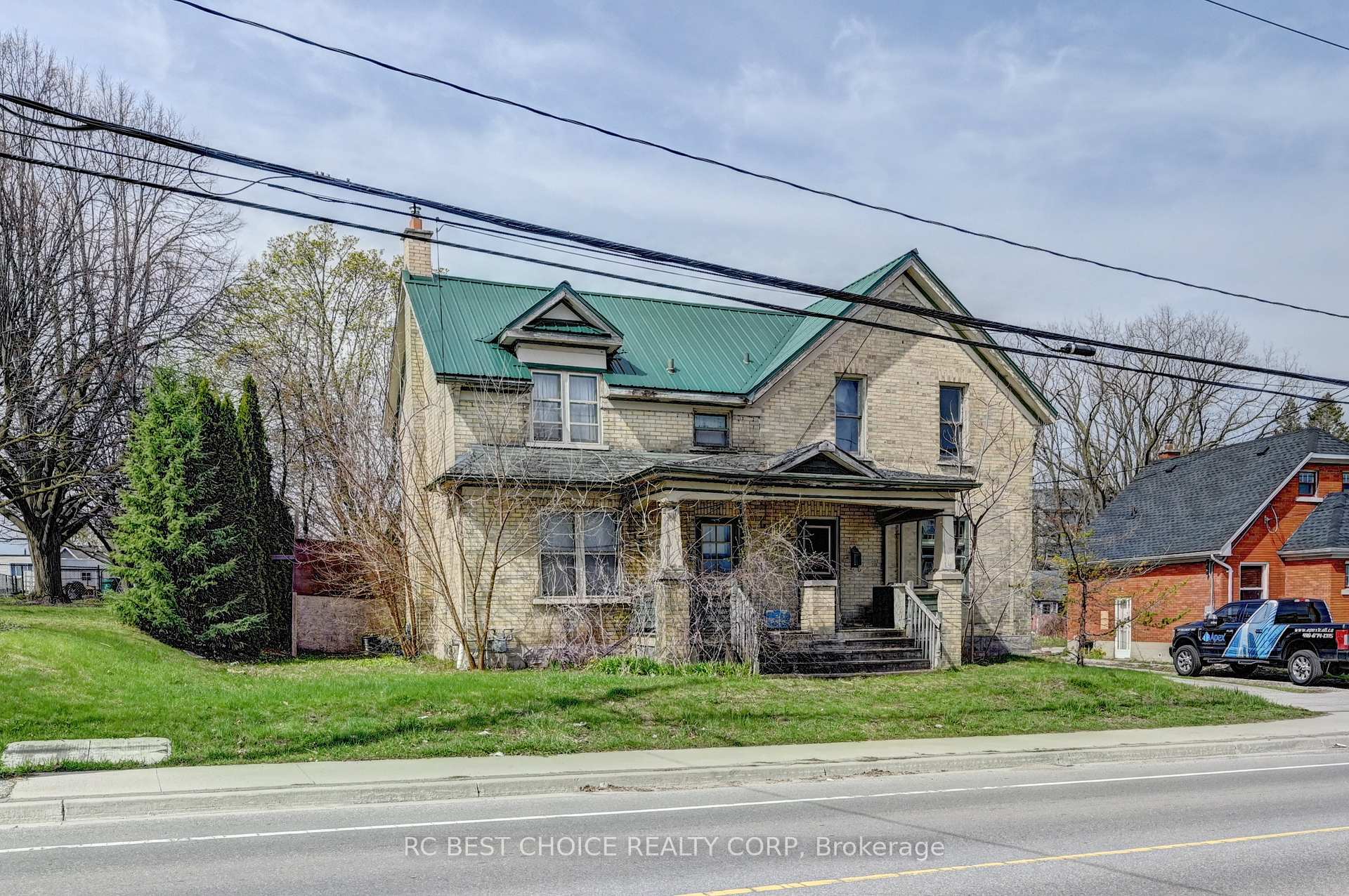 Photo 26 of 263-265 Mill Street, Kitchener, Southdale — HOMEH