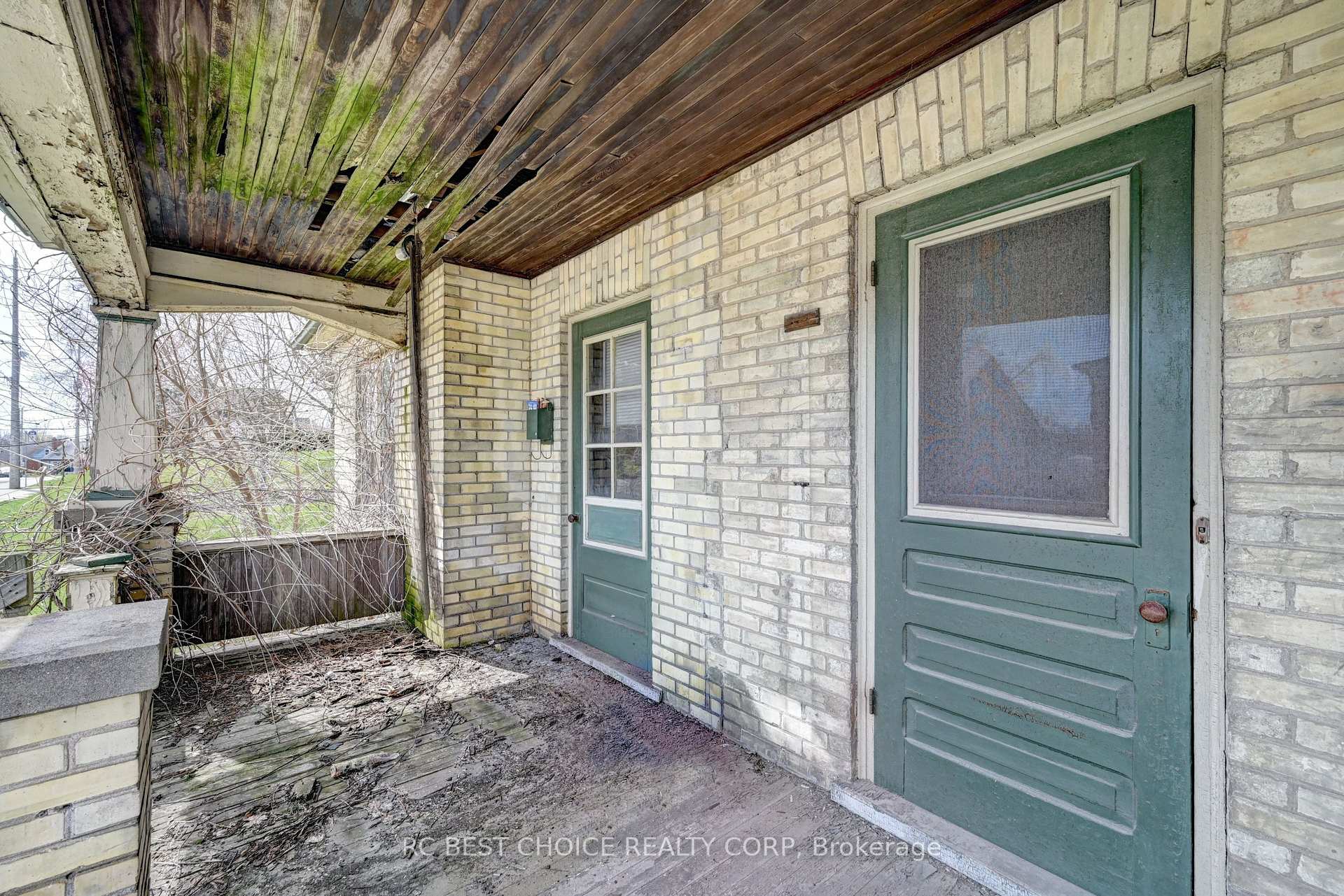 Photo 27 of 263-265 Mill Street, Kitchener, Southdale — HOMEH