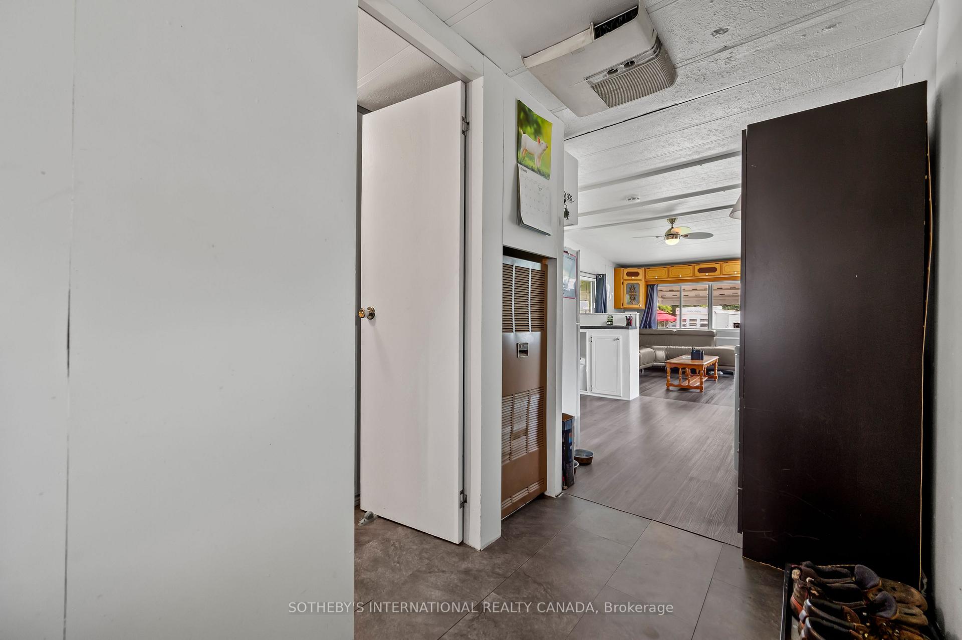 Photo 8 of Unit 215, 580 Beaver Creek Road, Waterloo, Columbia Forest — HOMEH