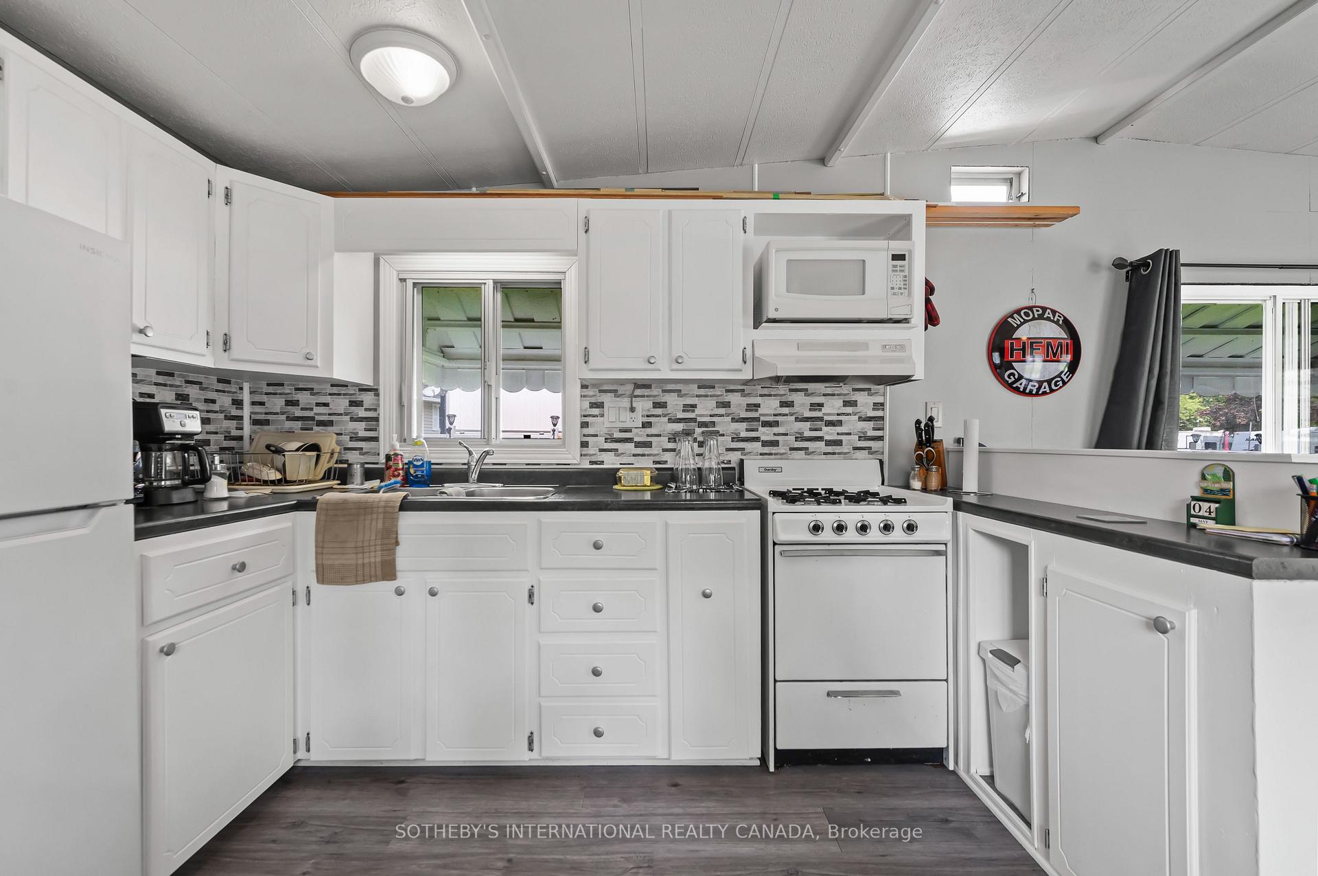 Photo 12 of Unit 215, 580 Beaver Creek Road, Waterloo, Columbia Forest — HOMEH