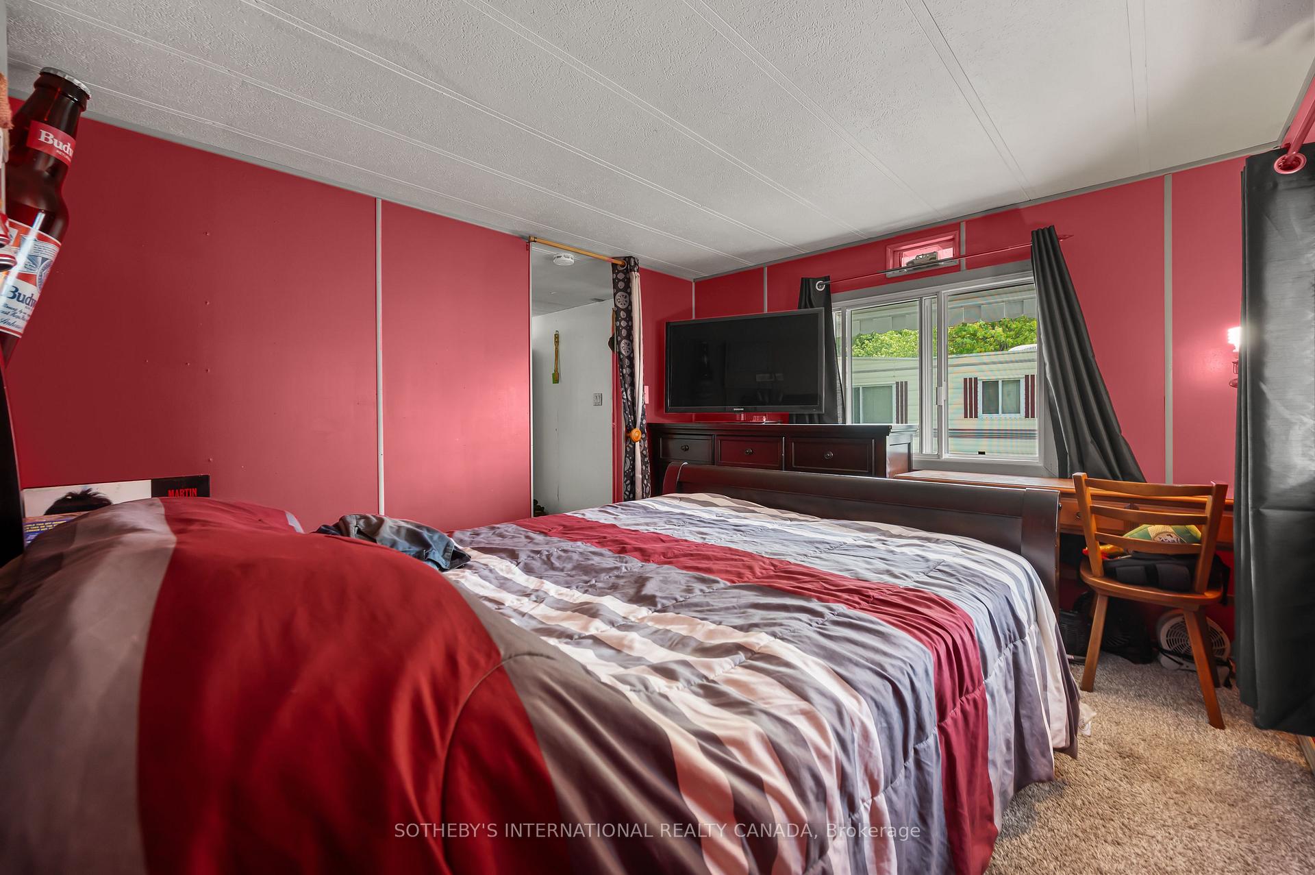 Photo 19 of Unit 215, 580 Beaver Creek Road, Waterloo, Columbia Forest — HOMEH