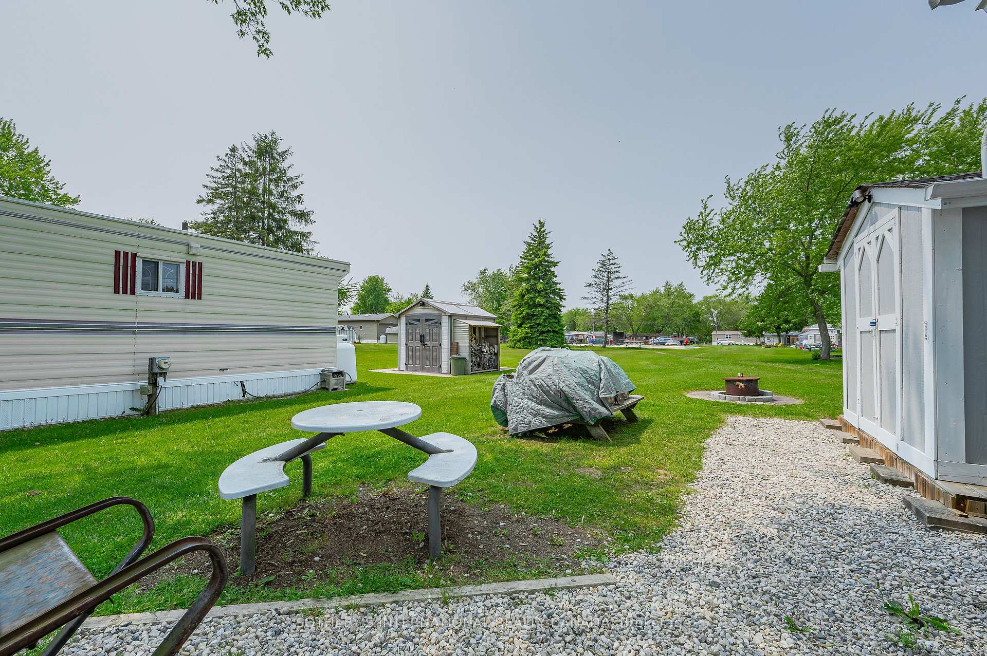 Photo 22 of Unit 215, 580 Beaver Creek Road, Waterloo, Columbia Forest — HOMEH