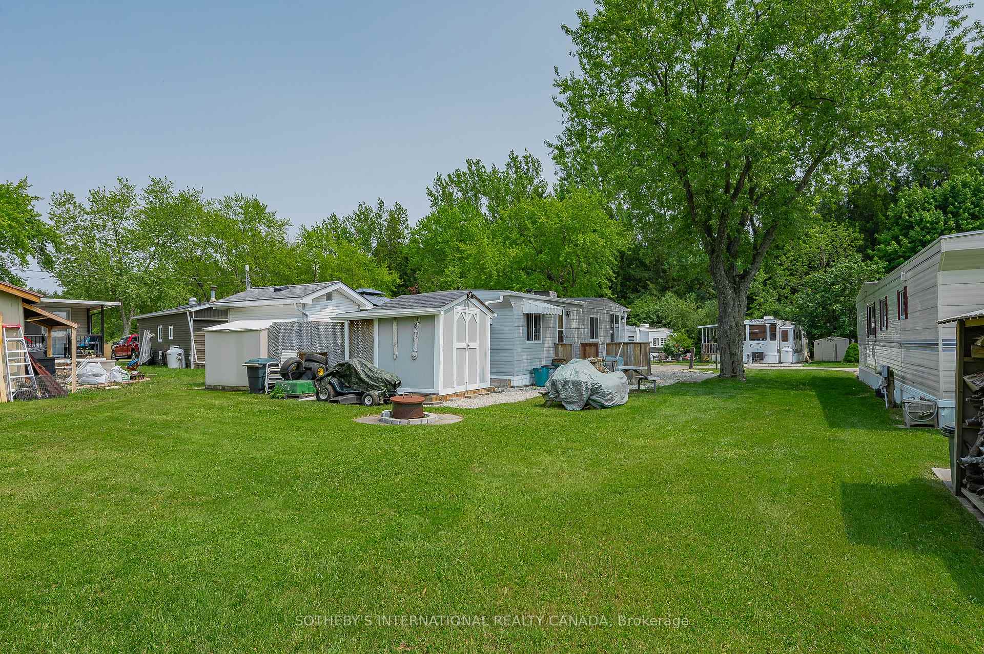 Photo 26 of Unit 215, 580 Beaver Creek Road, Waterloo, Columbia Forest — HOMEH