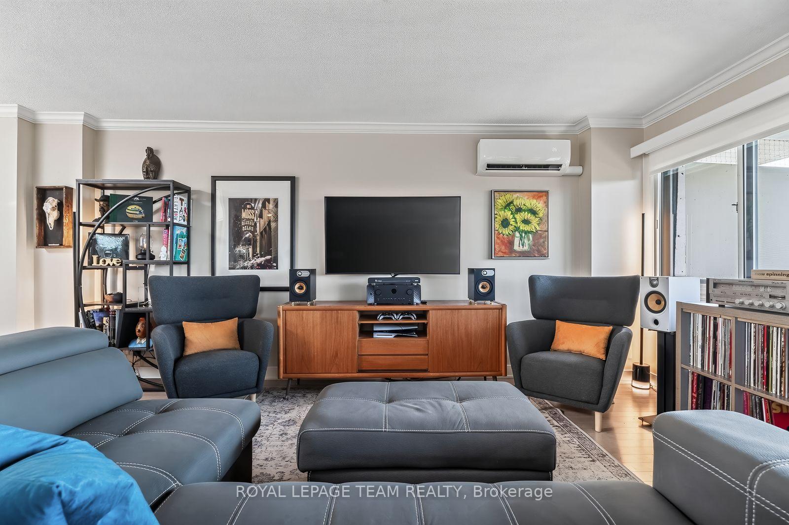 Photo 13 of Unit 1710, 40 Landry Street, Ottawa, Vanier — HOMEH