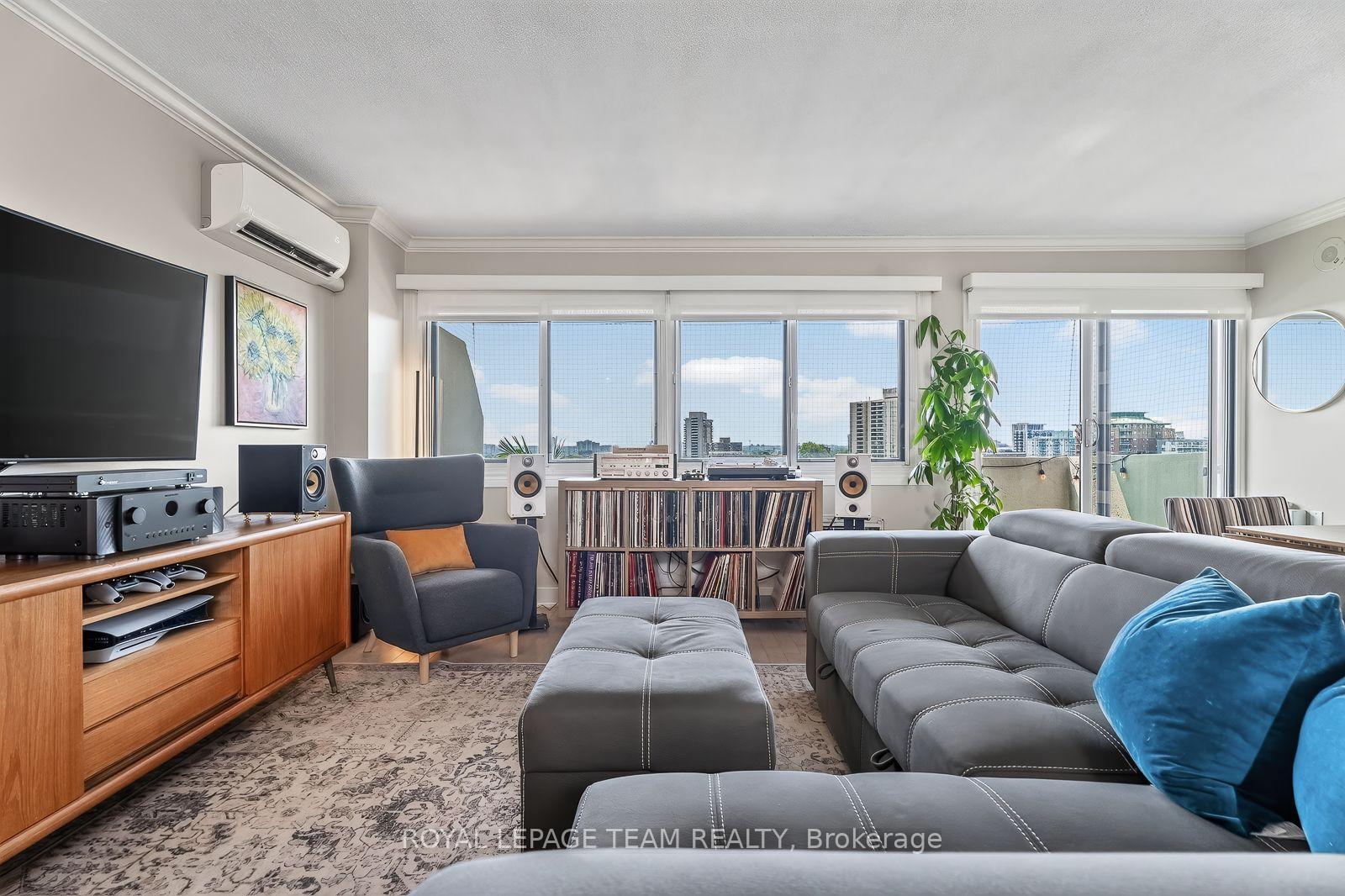 Photo 15 of Unit 1710, 40 Landry Street, Ottawa, Vanier — HOMEH