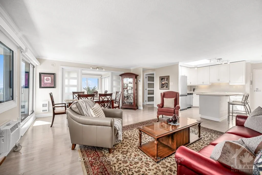 Photo 8 of Unit 1710, 40 Landry Street, Ottawa, Vanier — HOMEH