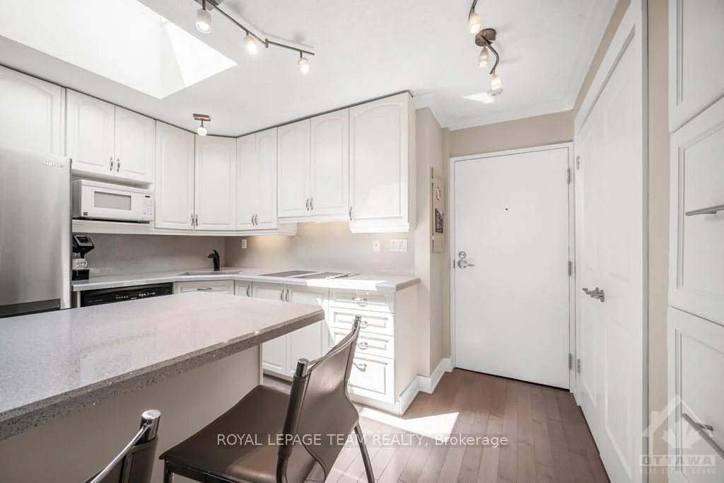 Photo 20 of Unit 1710, 40 Landry Street, Ottawa, Vanier — HOMEH