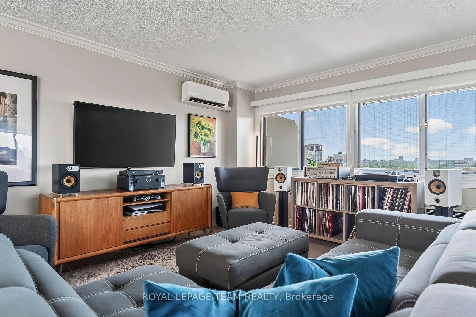 Photo 21 of Unit 1710, 40 Landry Street, Ottawa, Vanier — HOMEH