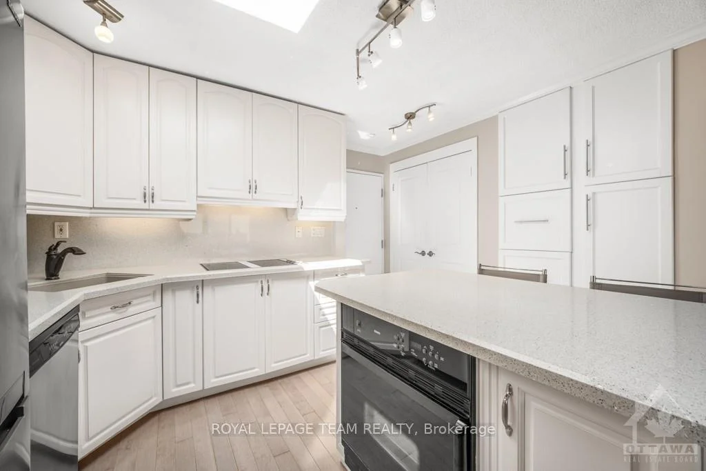Photo 23 of Unit 1710, 40 Landry Street, Ottawa, Vanier — HOMEH