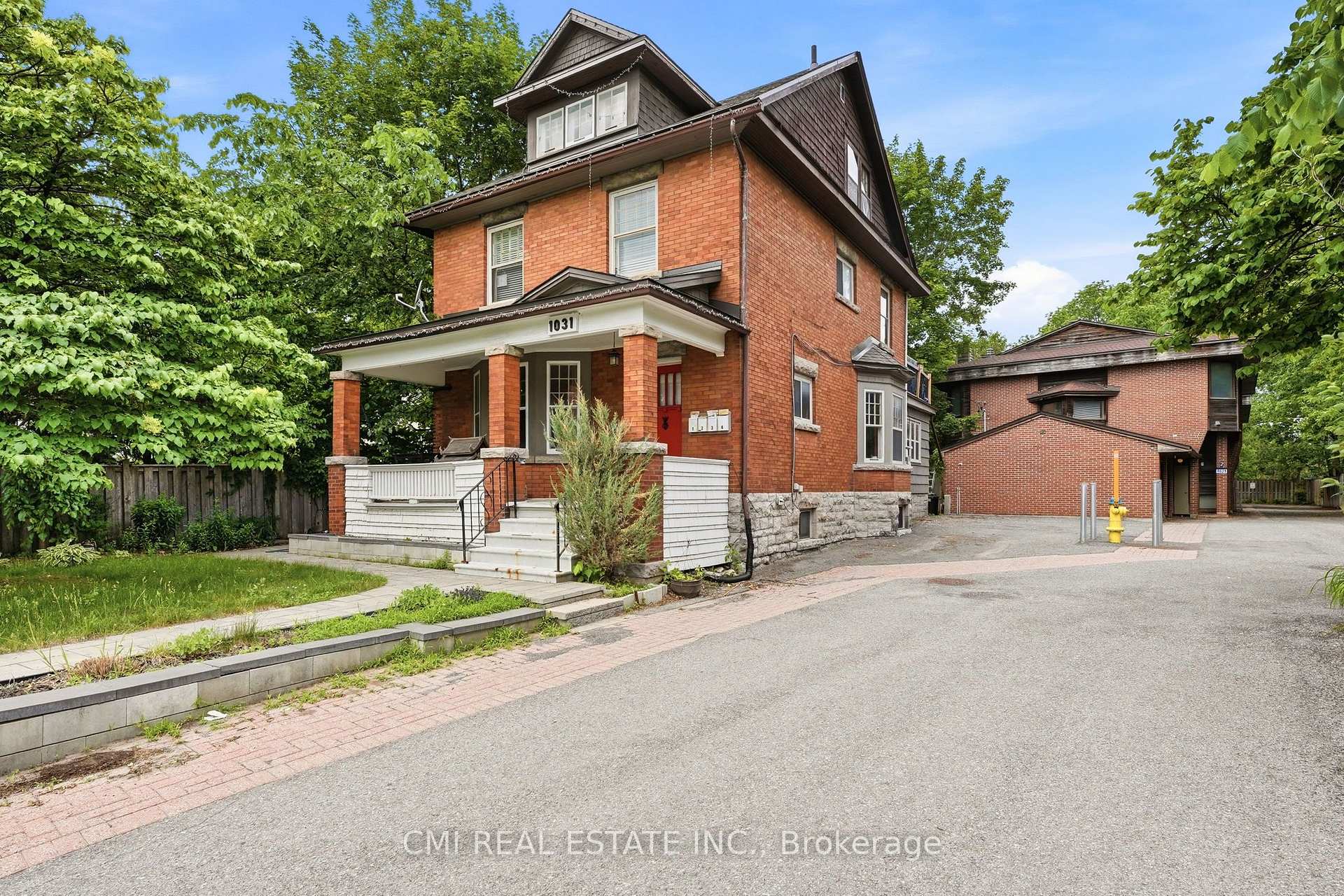 Photo 2 of Unit 1, 1031 Carling Avenue, Ottawa, Civic Hospital — HOMEH