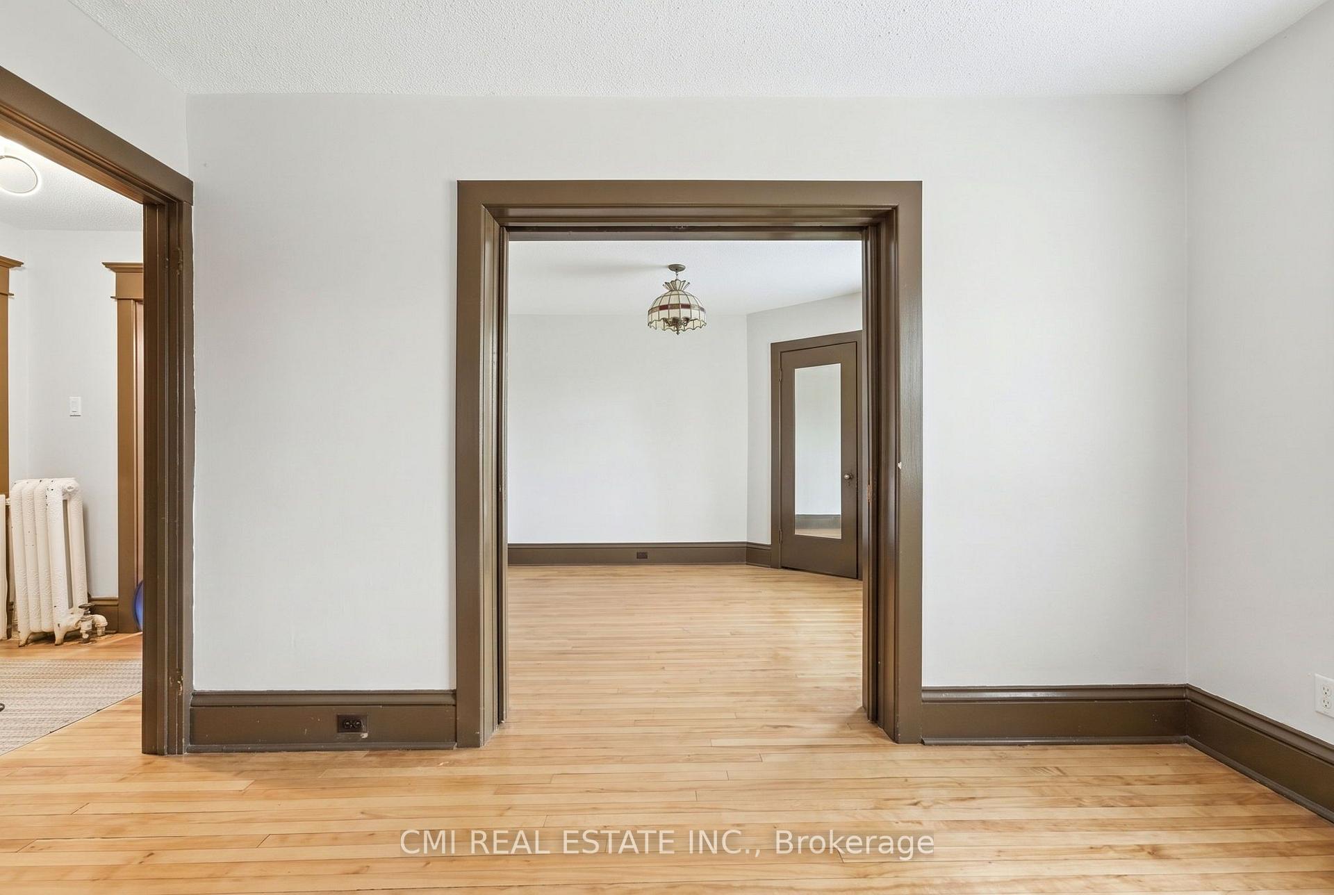 Photo 8 of Unit 1, 1031 Carling Avenue, Ottawa, Civic Hospital — HOMEH