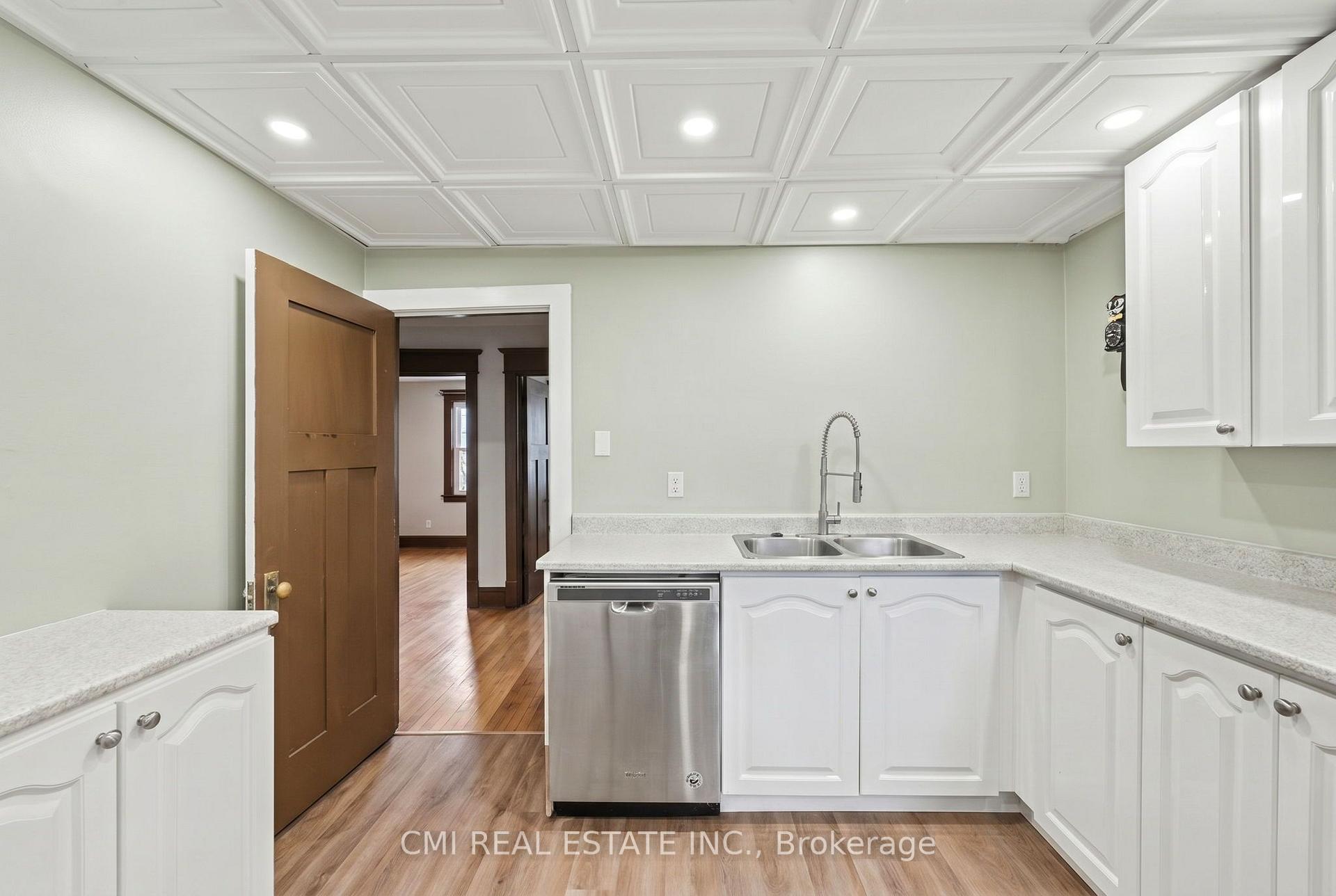 Photo 29 of Unit 1, 1031 Carling Avenue, Ottawa, Civic Hospital — HOMEH