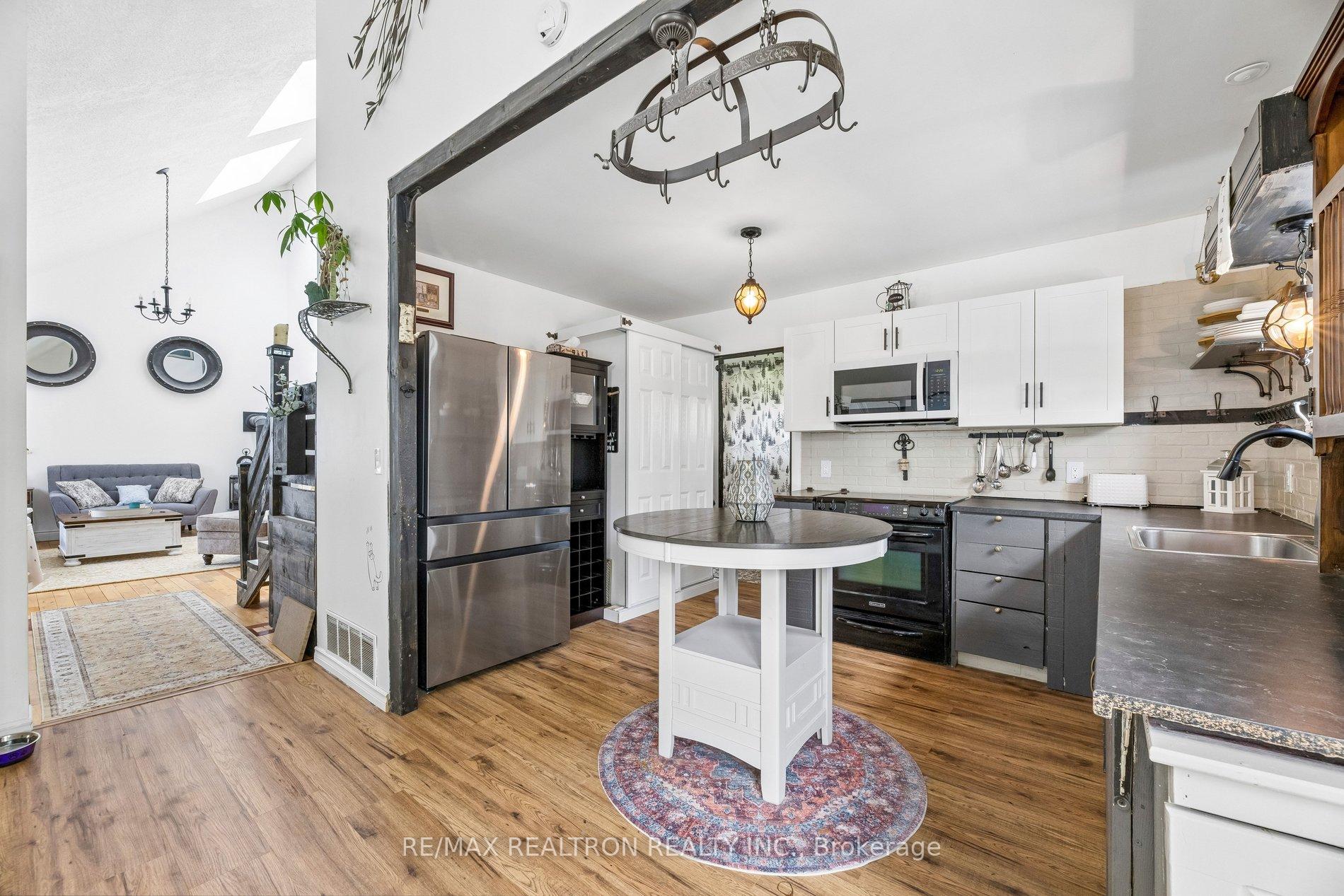 Photo 12 of 152 Settlers Road, Kawartha Lakes, Ops — HOMEH