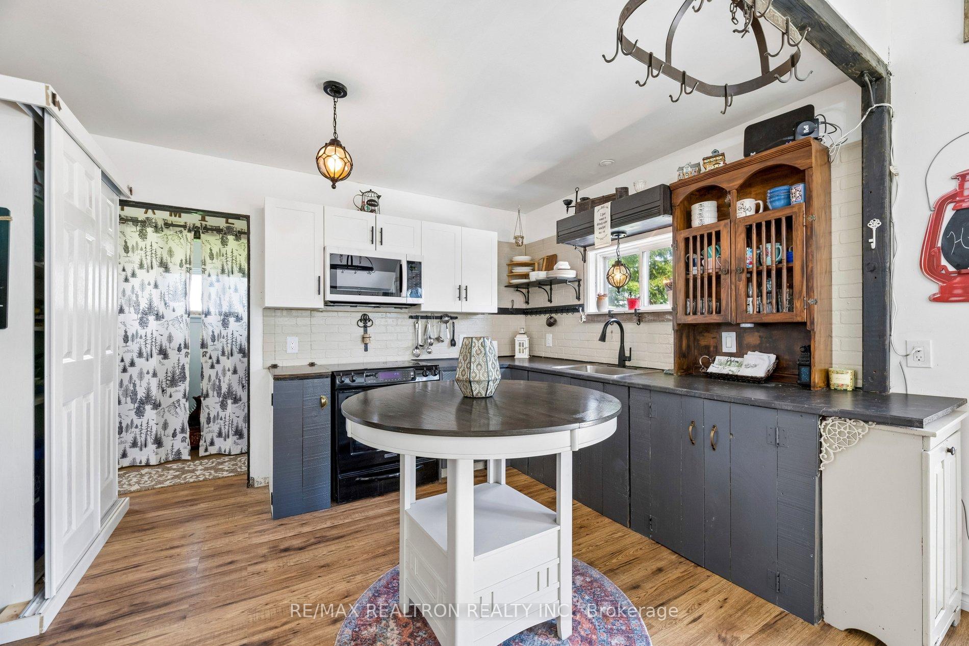 Photo 14 of 152 Settlers Road, Kawartha Lakes, Ops — HOMEH