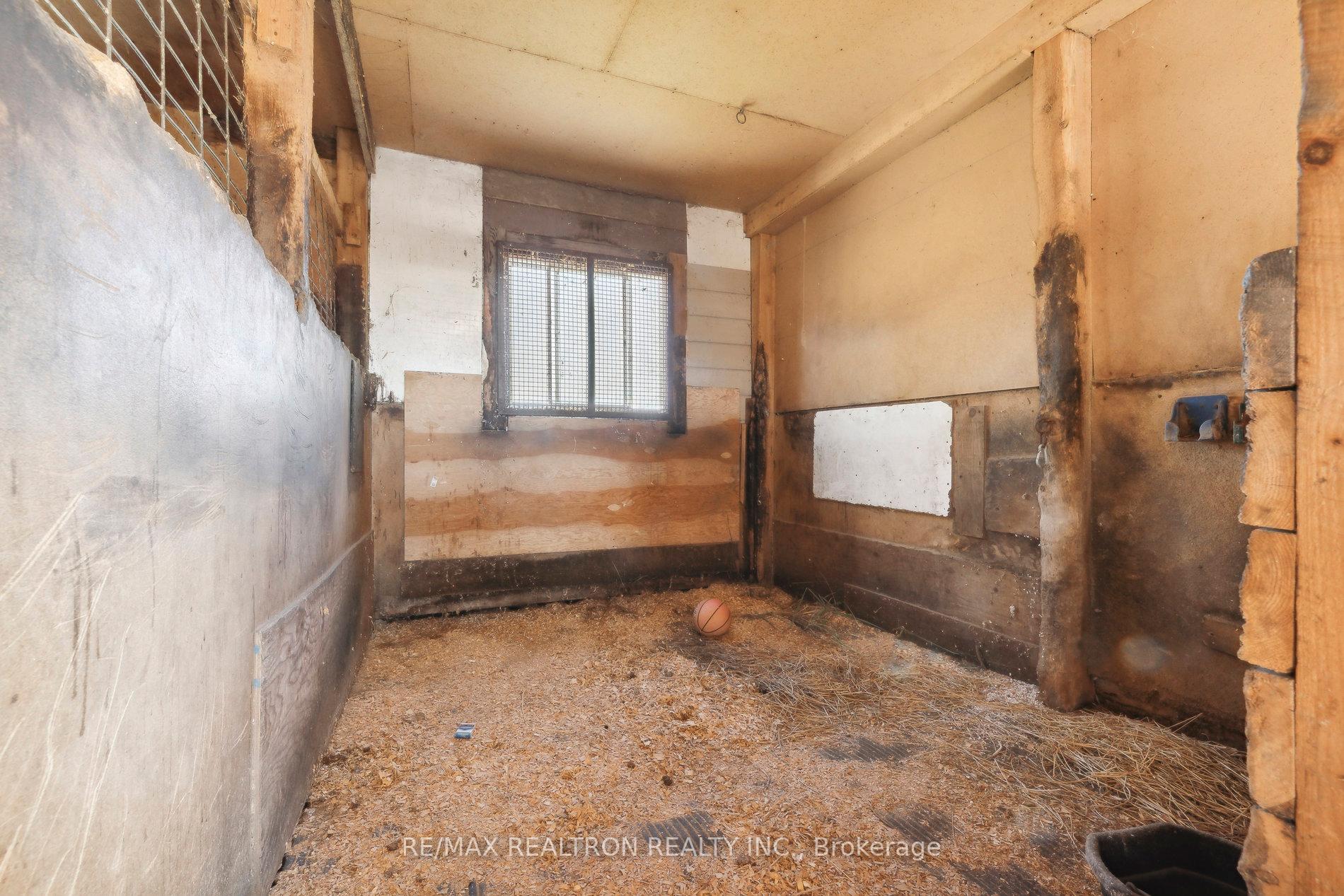 Photo 36 of 152 Settlers Road, Kawartha Lakes, Ops — HOMEH