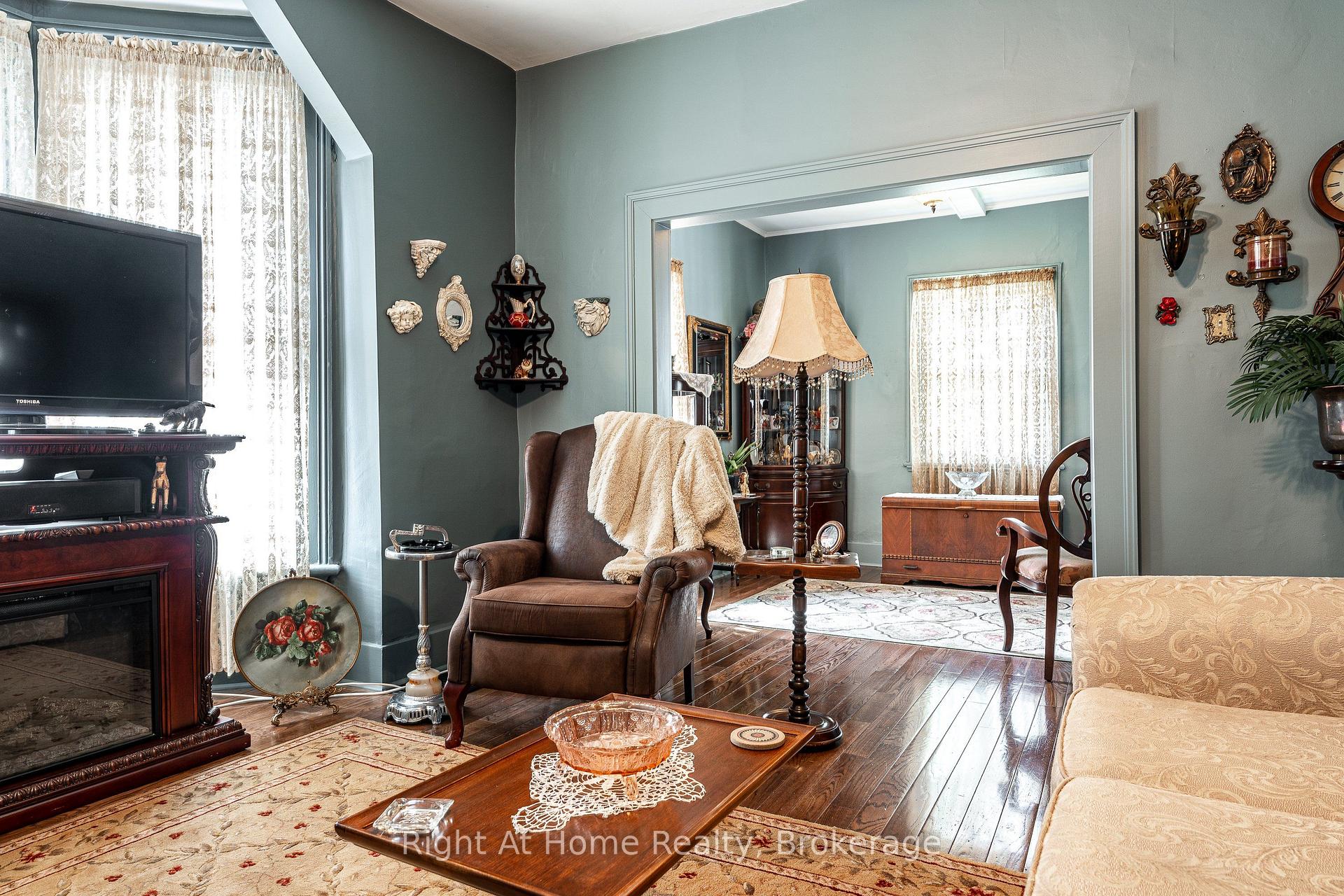 Photo 13 of 302 Huron Street, Stratford — HOMEH