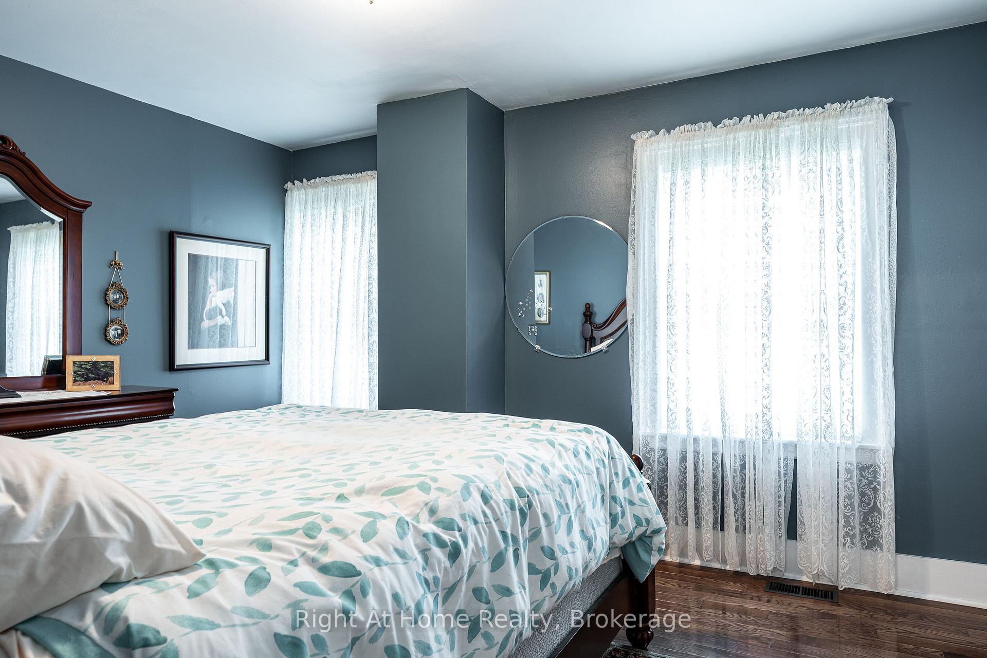 Photo 15 of 302 Huron Street, Stratford — HOMEH