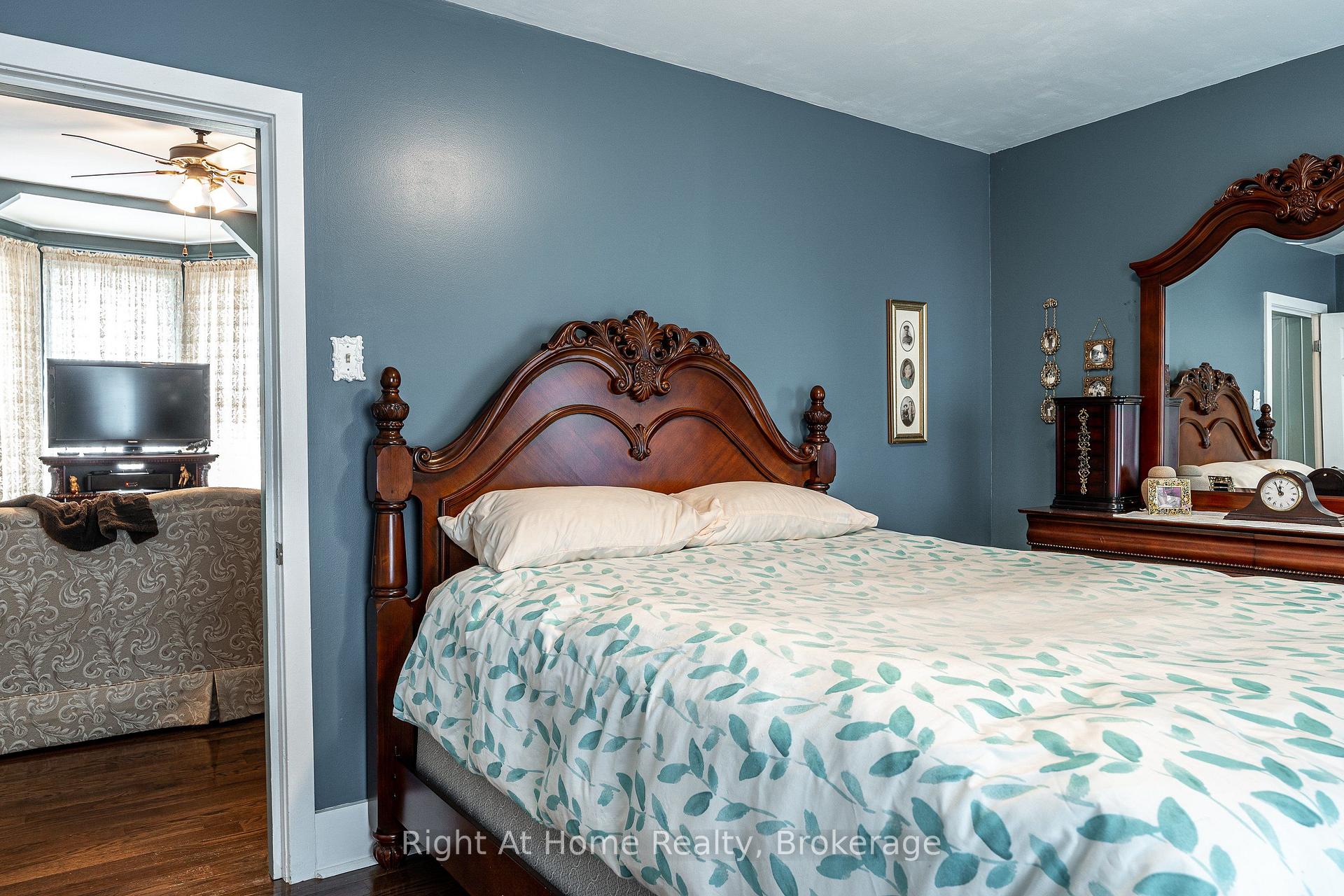 Photo 16 of 302 Huron Street, Stratford — HOMEH