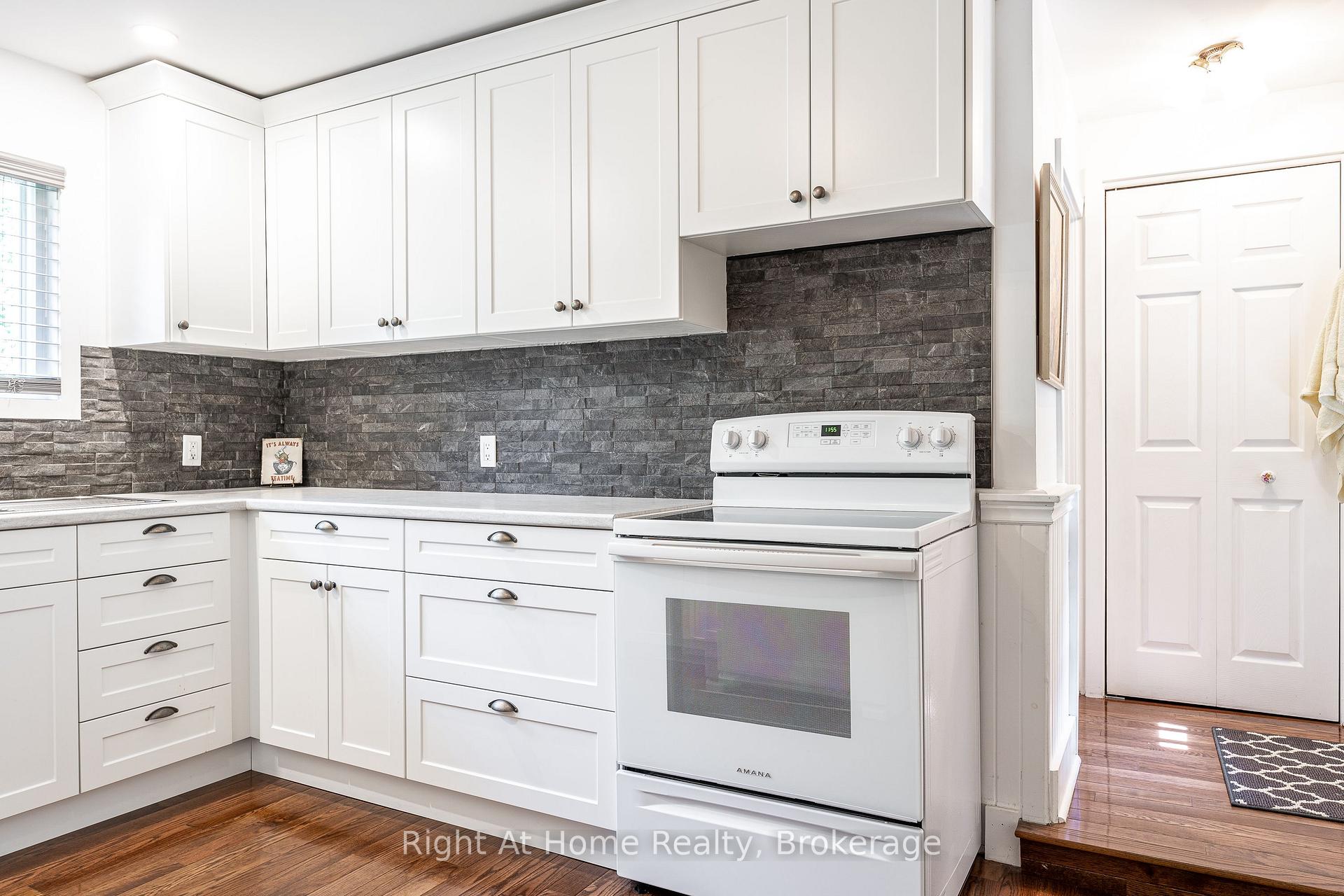 Photo 18 of 302 Huron Street, Stratford — HOMEH