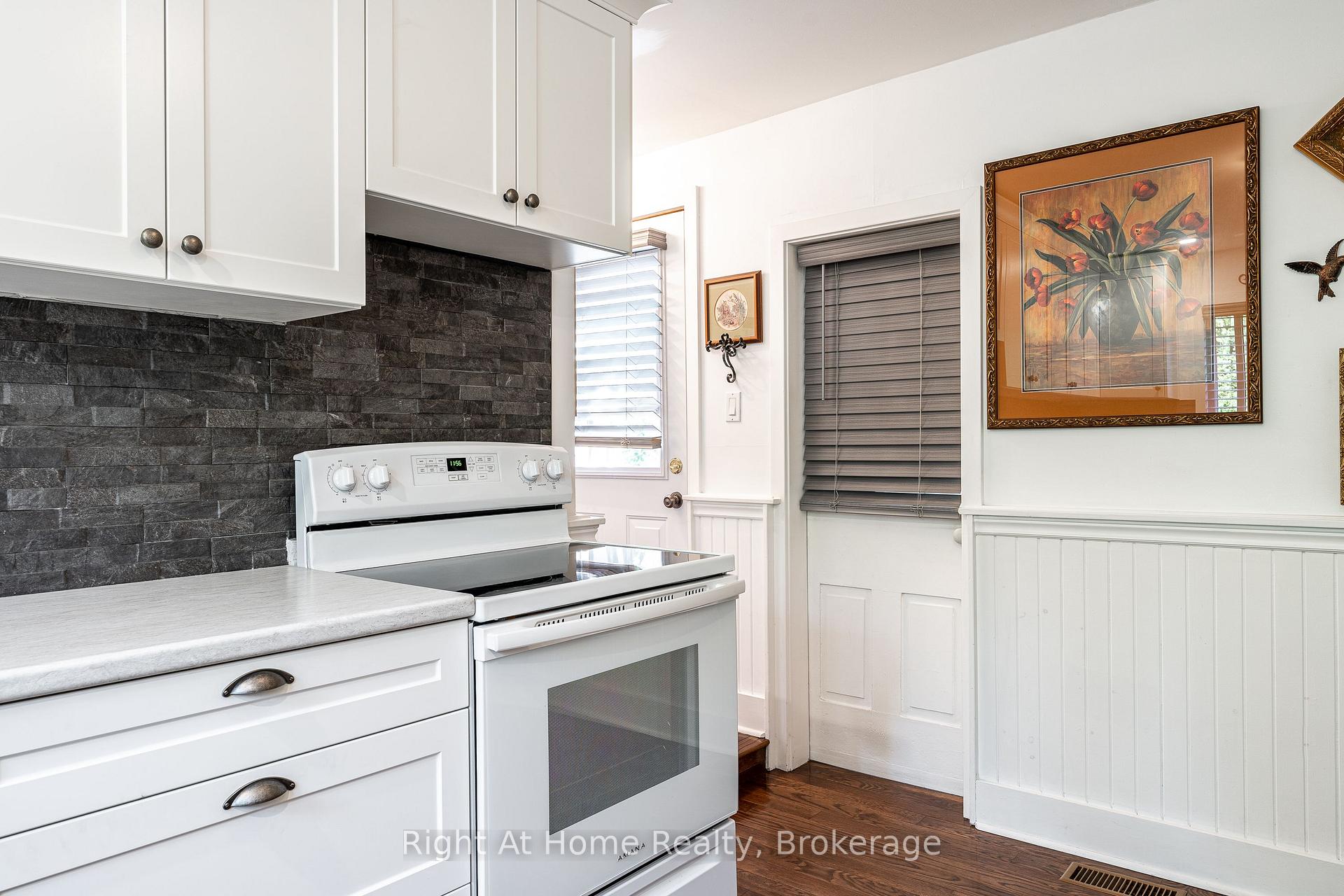 Photo 20 of 302 Huron Street, Stratford — HOMEH