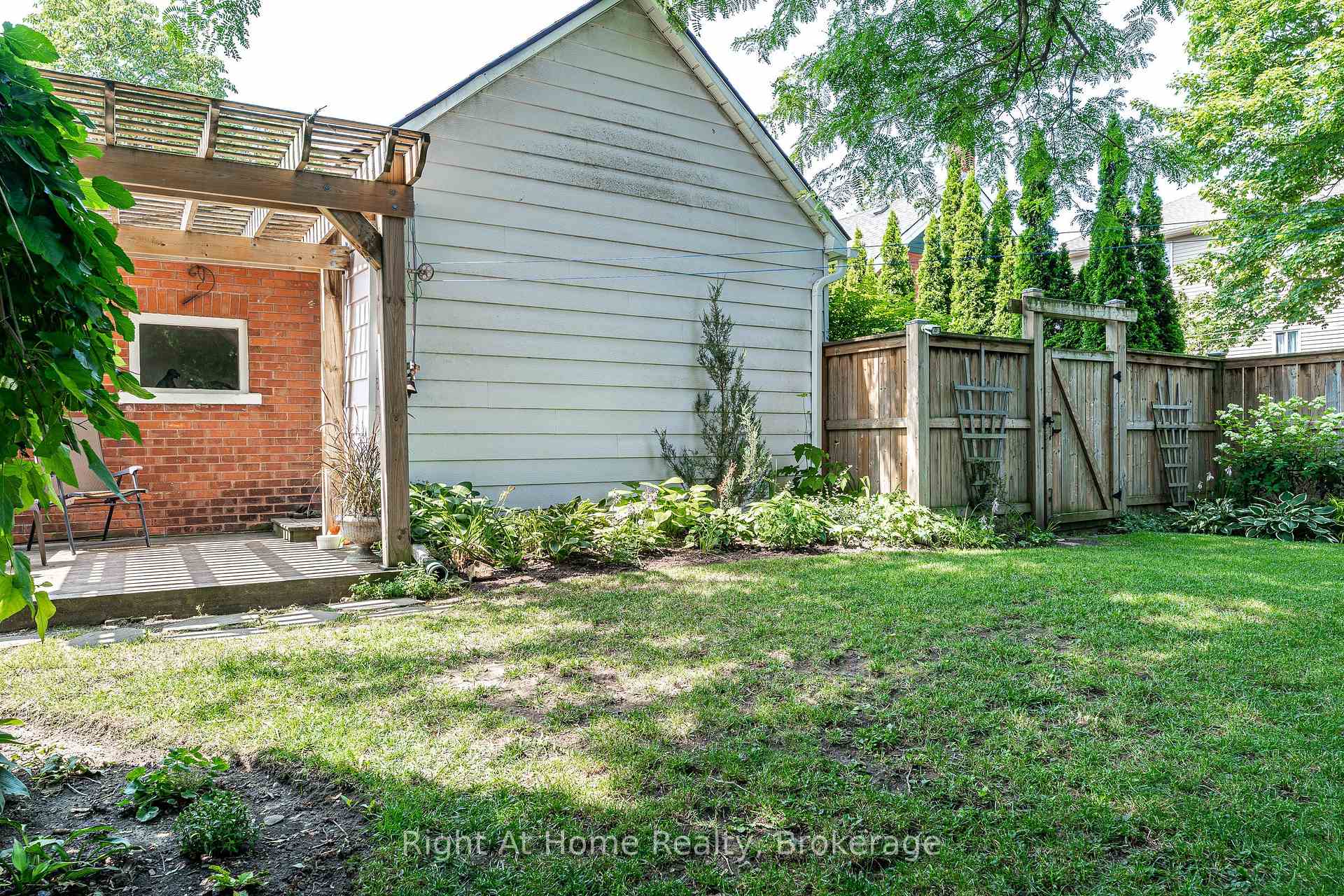 Photo 26 of 302 Huron Street, Stratford — HOMEH