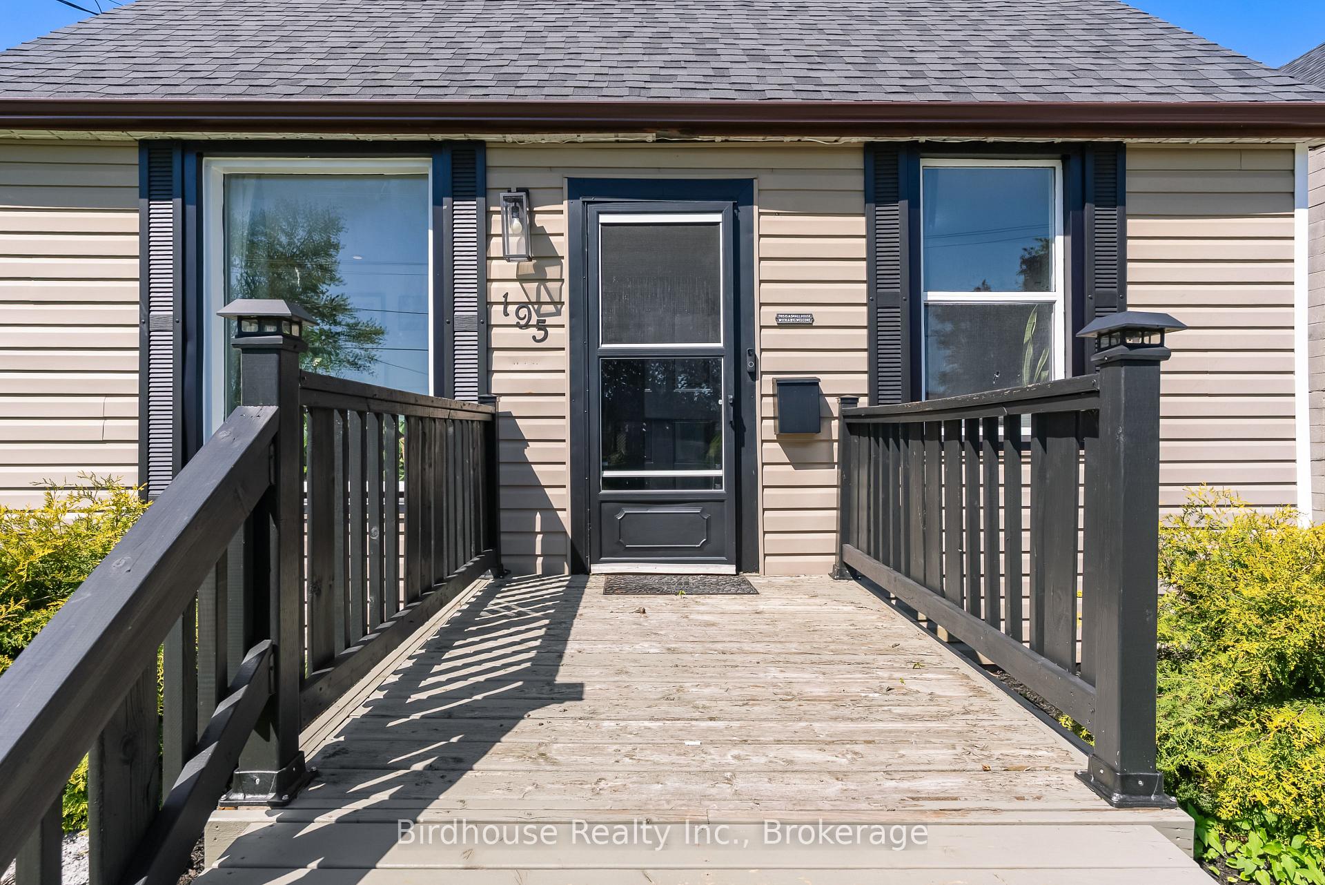Photo 4 of 195 William Street N, Kawartha Lakes, Lindsay — HOMEH