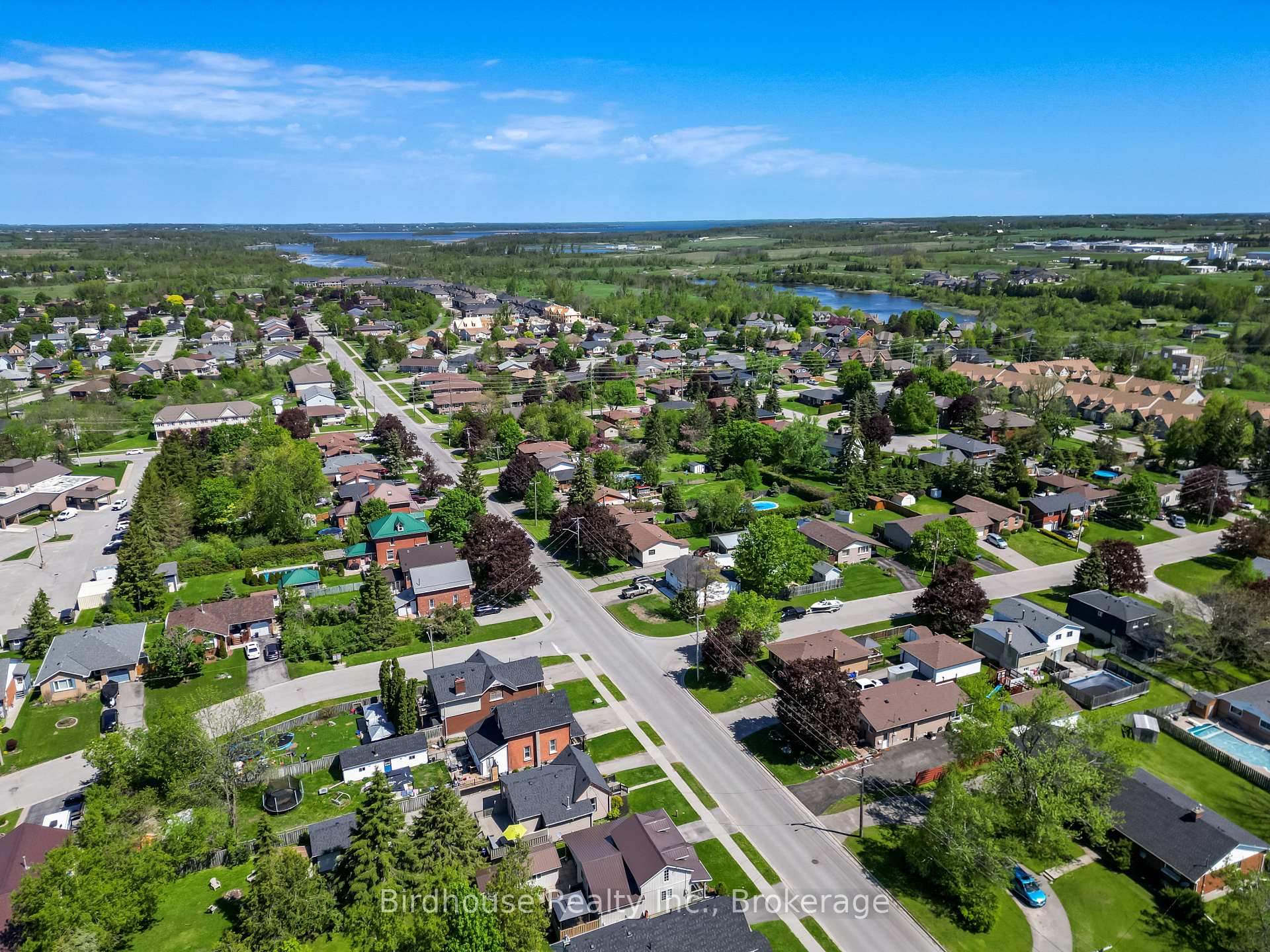 Photo 34 of 195 William Street N, Kawartha Lakes, Lindsay — HOMEH
