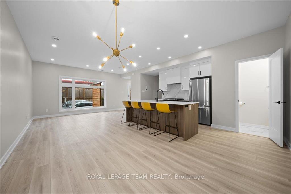 Photo 8 of Unit D, 304 Lanark Avenue, Ottawa, Westboro North — HOMEH