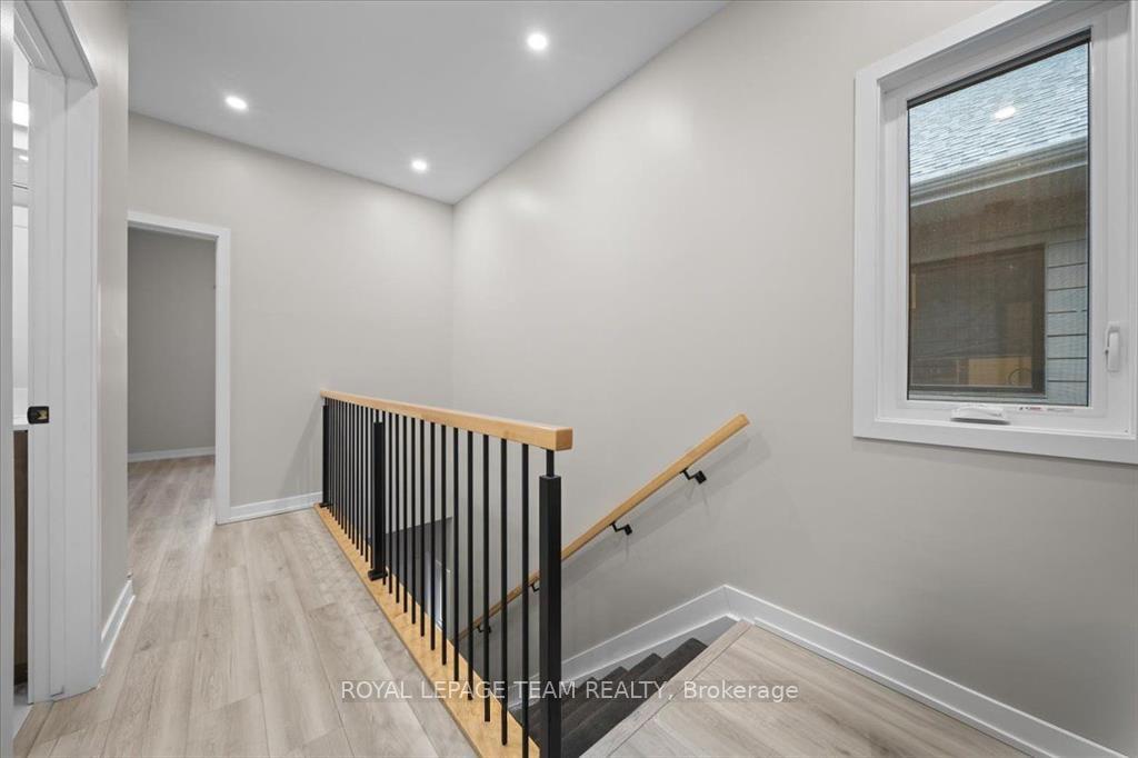 Photo 10 of Unit D, 304 Lanark Avenue, Ottawa, Westboro North — HOMEH