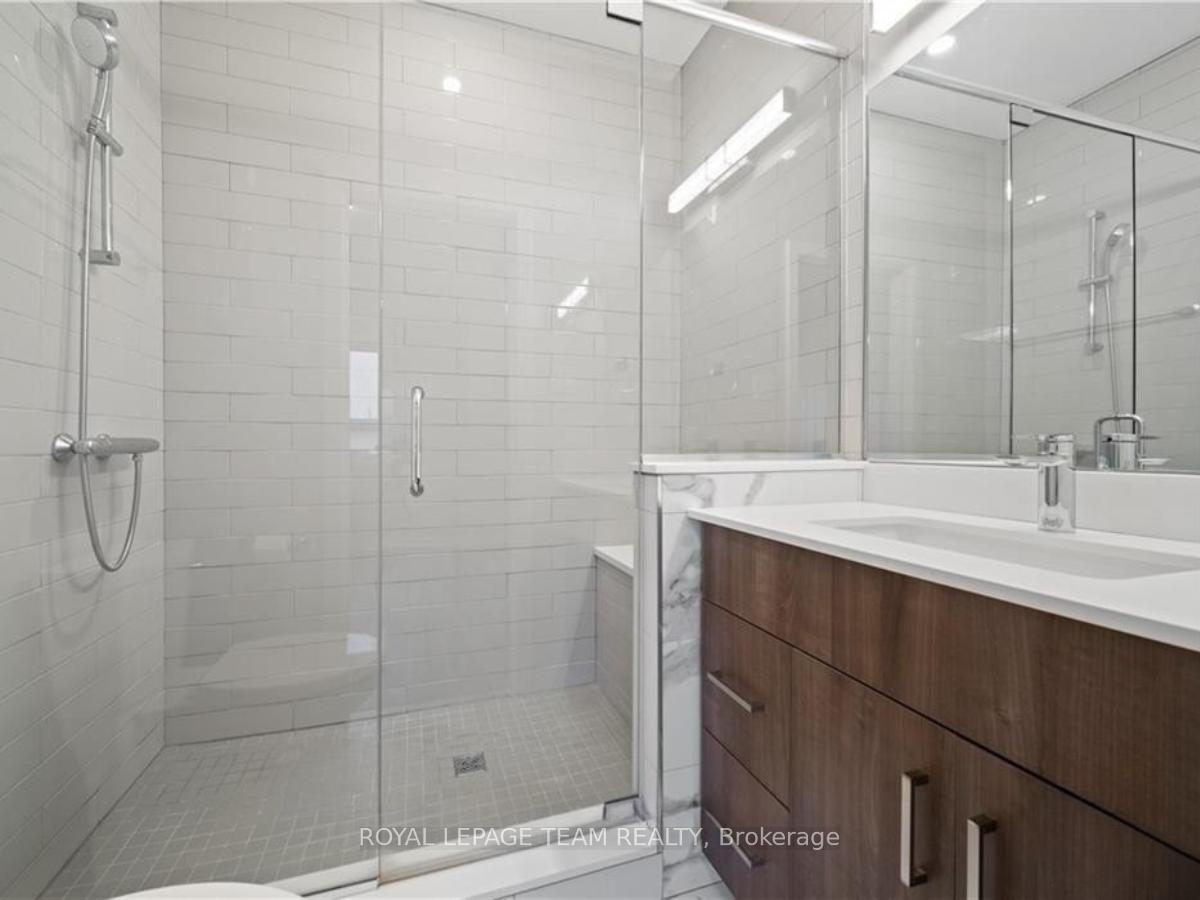 Photo 15 of Unit D, 304 Lanark Avenue, Ottawa, Westboro North — HOMEH