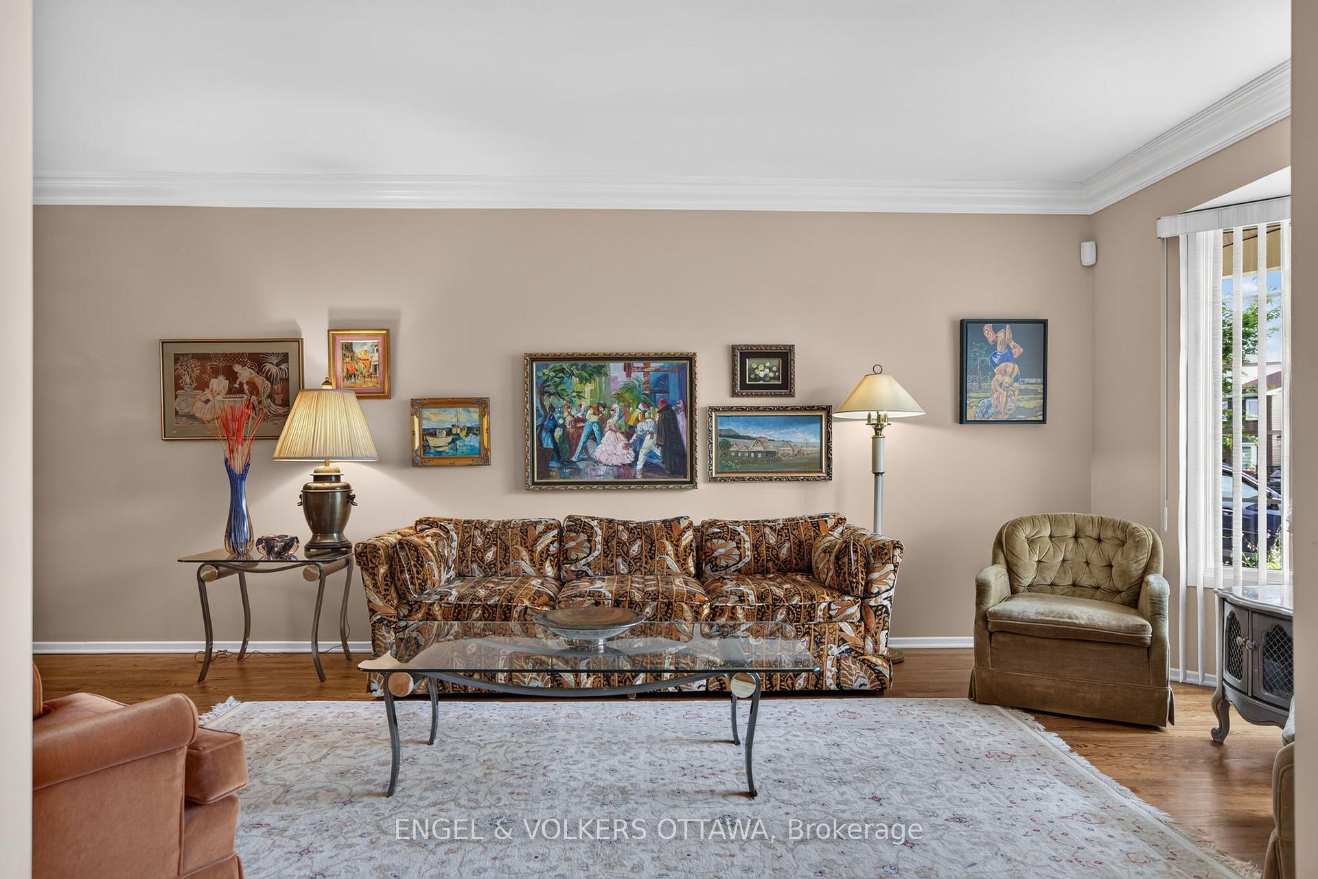Photo 6 of 26 Winlock Crescent, Ottawa, Craig Henry/Woodvale — HOMEH