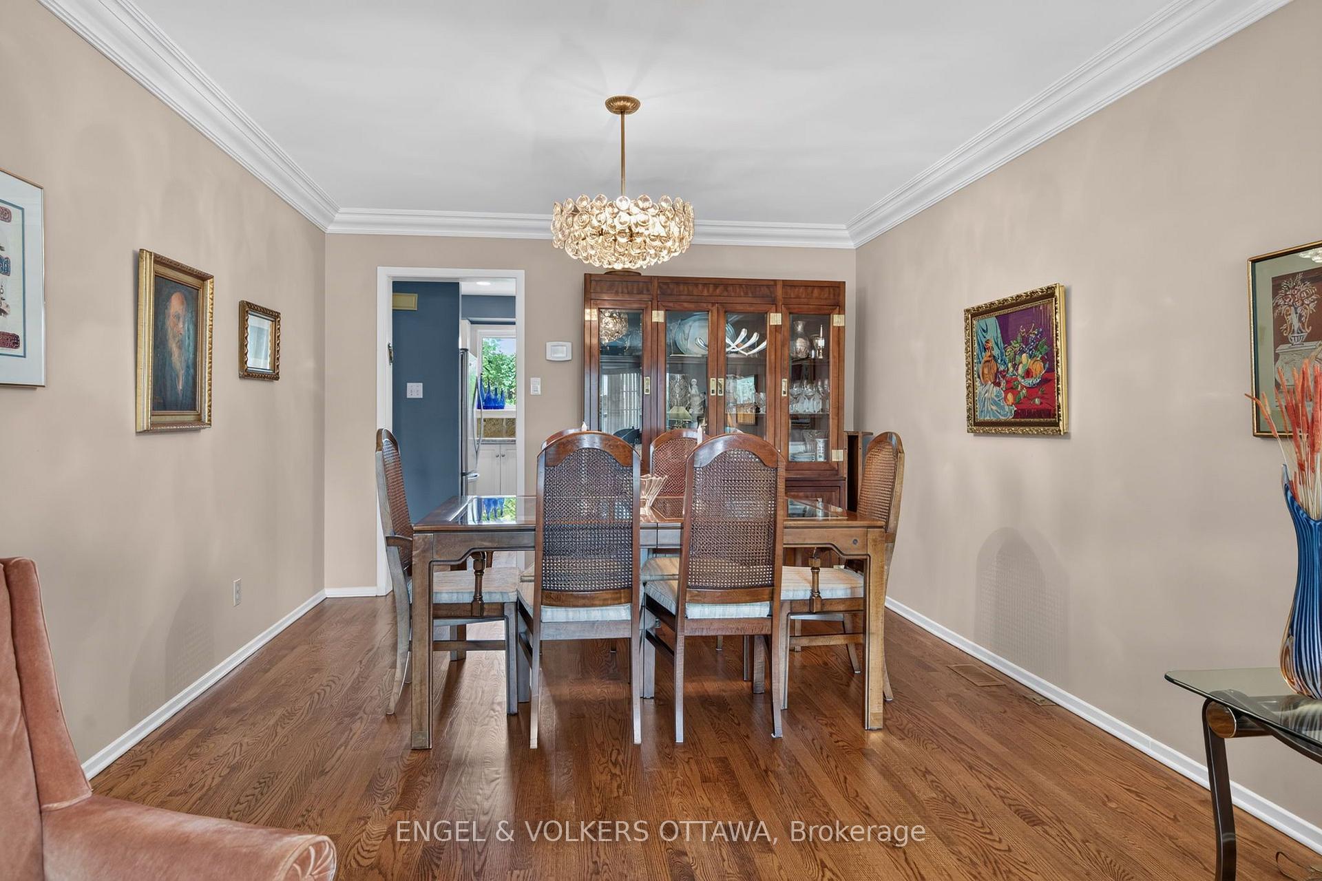 Photo 9 of 26 Winlock Crescent, Ottawa, Craig Henry/Woodvale — HOMEH