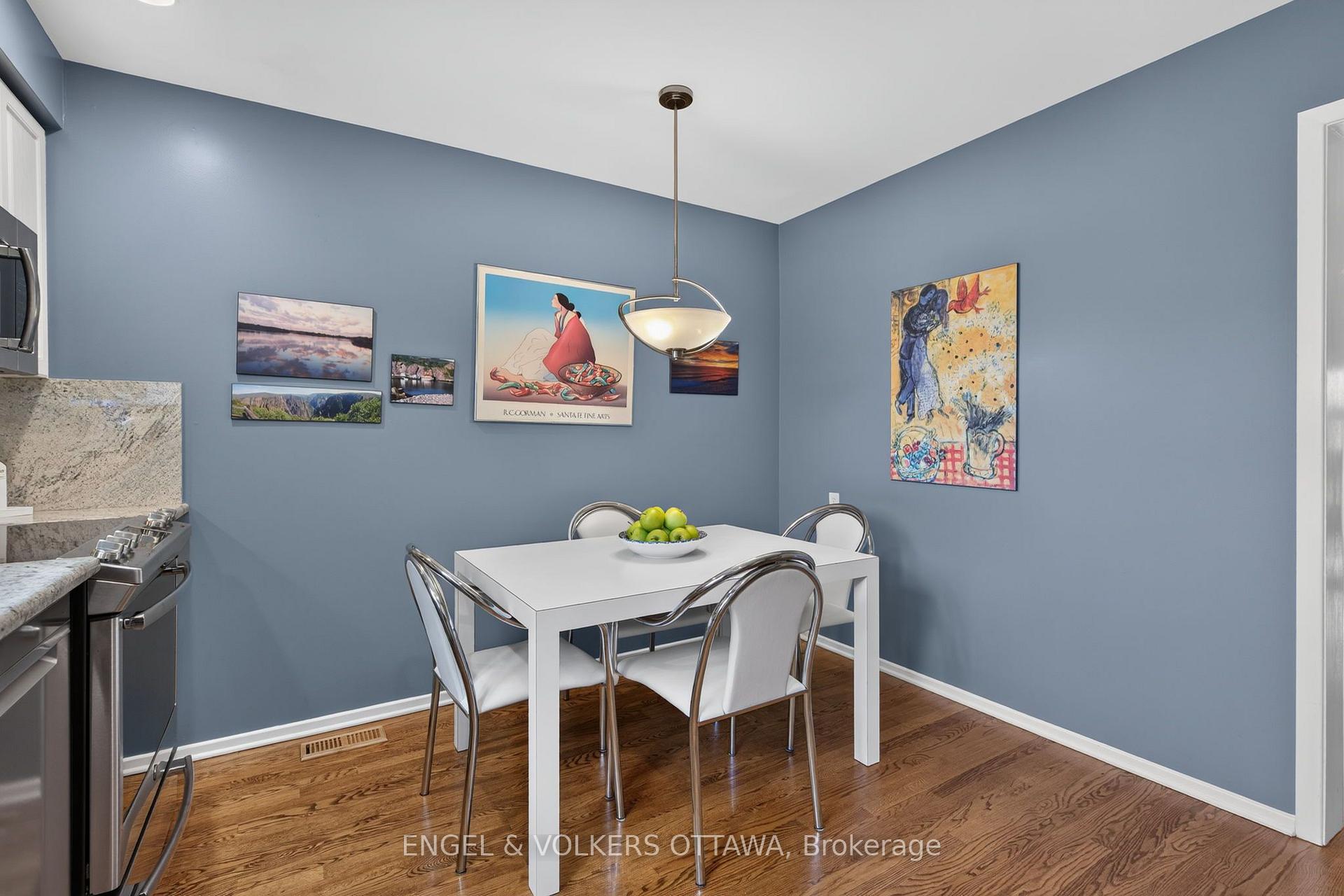 Photo 15 of 26 Winlock Crescent, Ottawa, Craig Henry/Woodvale — HOMEH