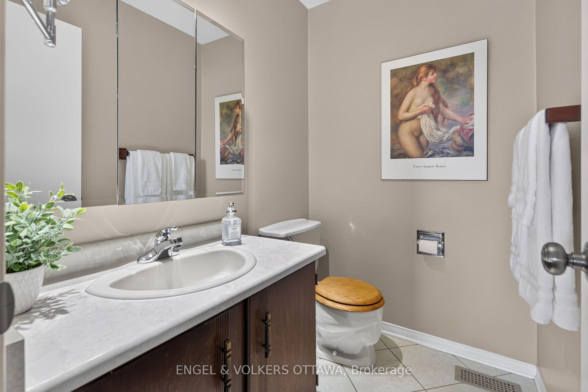 Photo 26 of 26 Winlock Crescent, Ottawa, Craig Henry/Woodvale — HOMEH