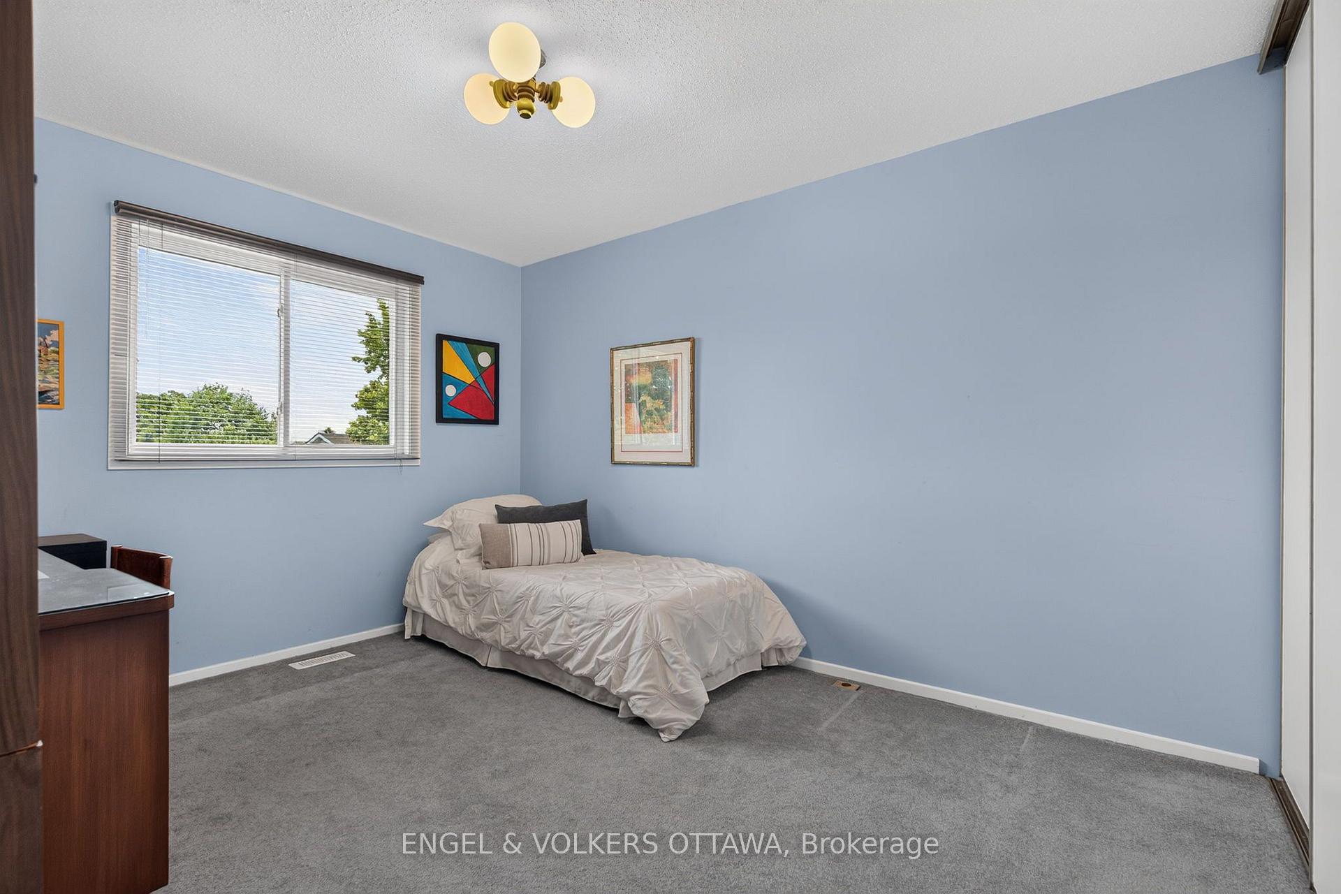 Photo 31 of 26 Winlock Crescent, Ottawa, Craig Henry/Woodvale — HOMEH