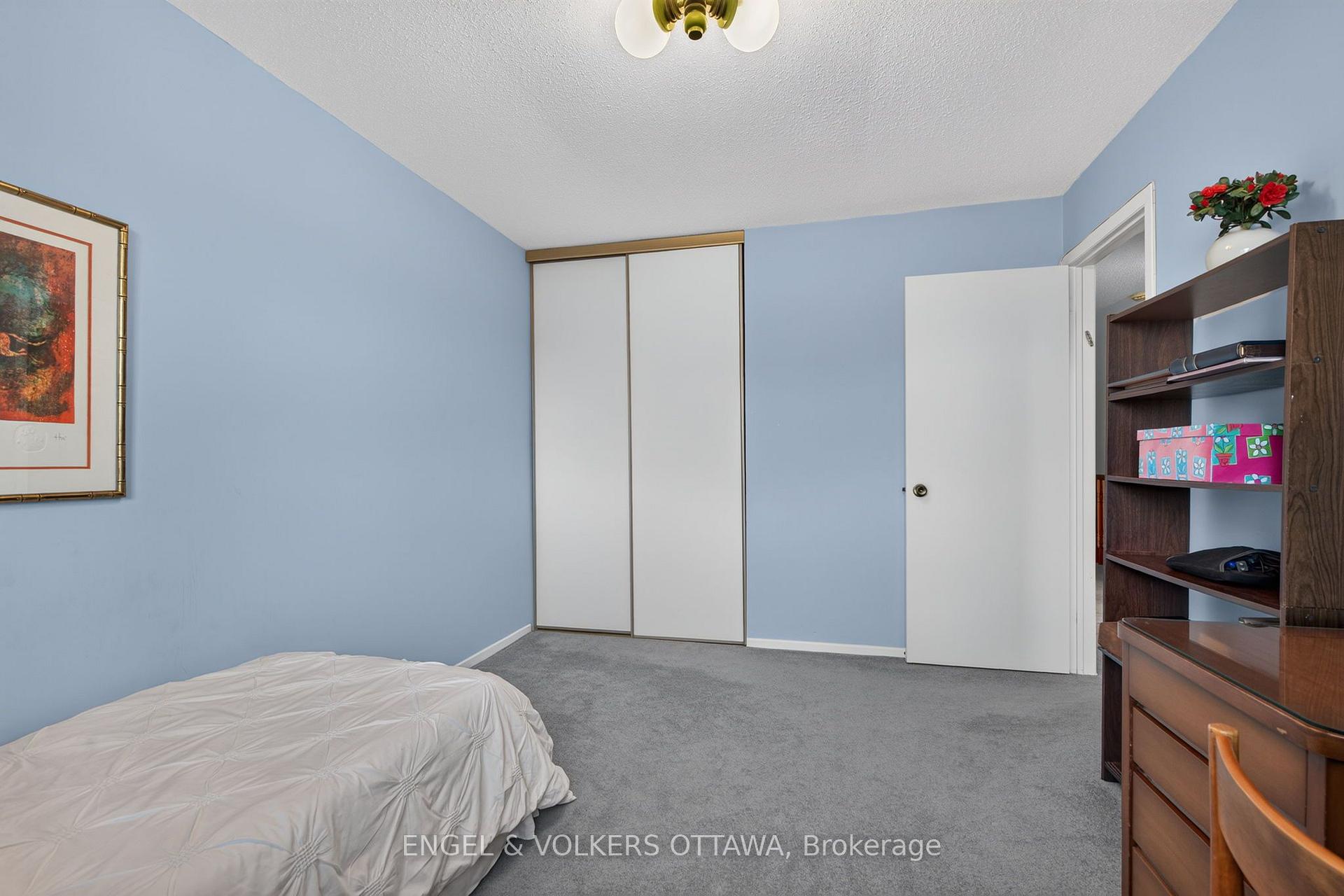 Photo 32 of 26 Winlock Crescent, Ottawa, Craig Henry/Woodvale — HOMEH