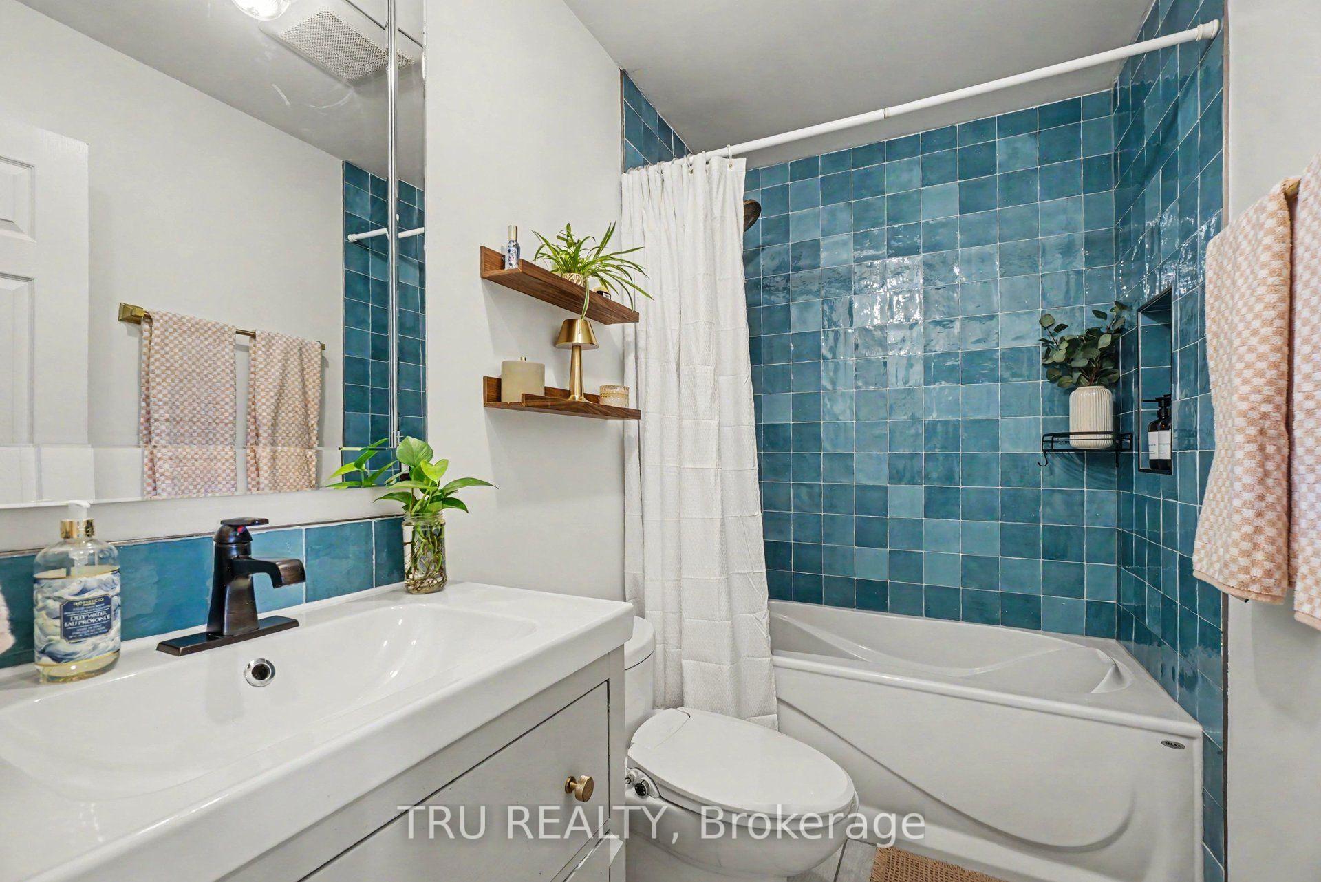 Photo 15 of 1275 Woodside Drive, Ottawa, Copeland Park — HOMEH
