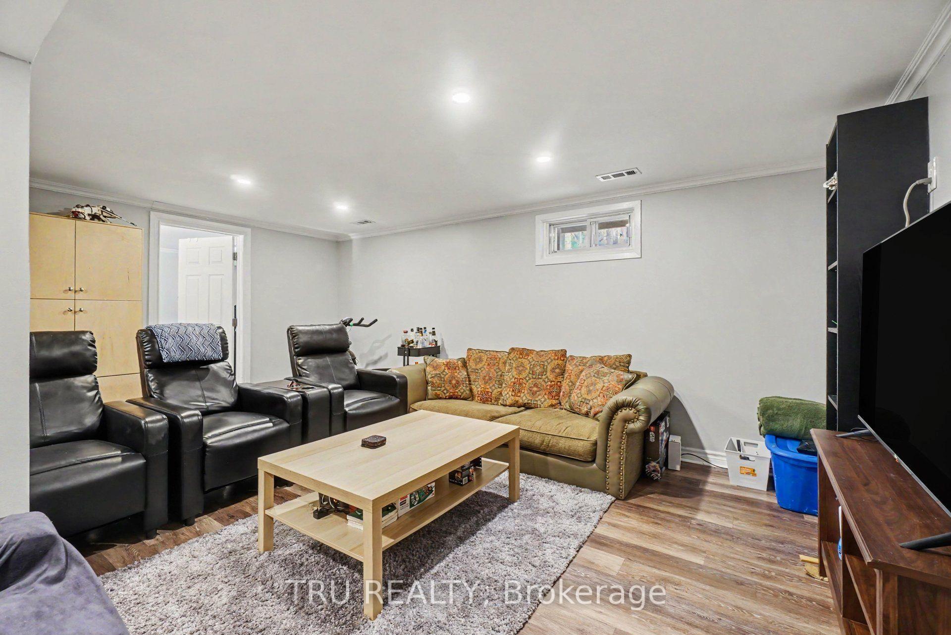 Photo 18 of 1275 Woodside Drive, Ottawa, Copeland Park — HOMEH