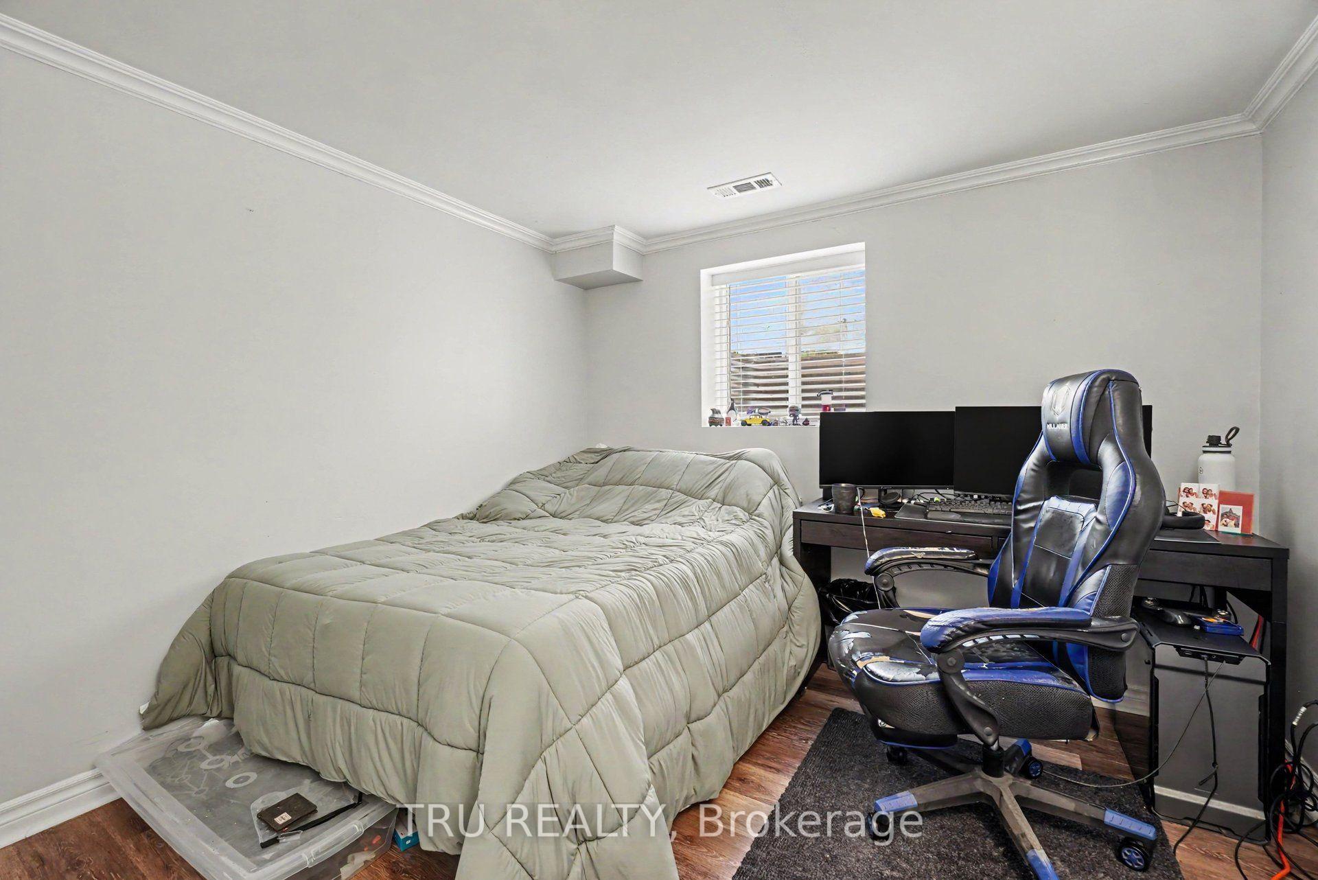Photo 21 of 1275 Woodside Drive, Ottawa, Copeland Park — HOMEH