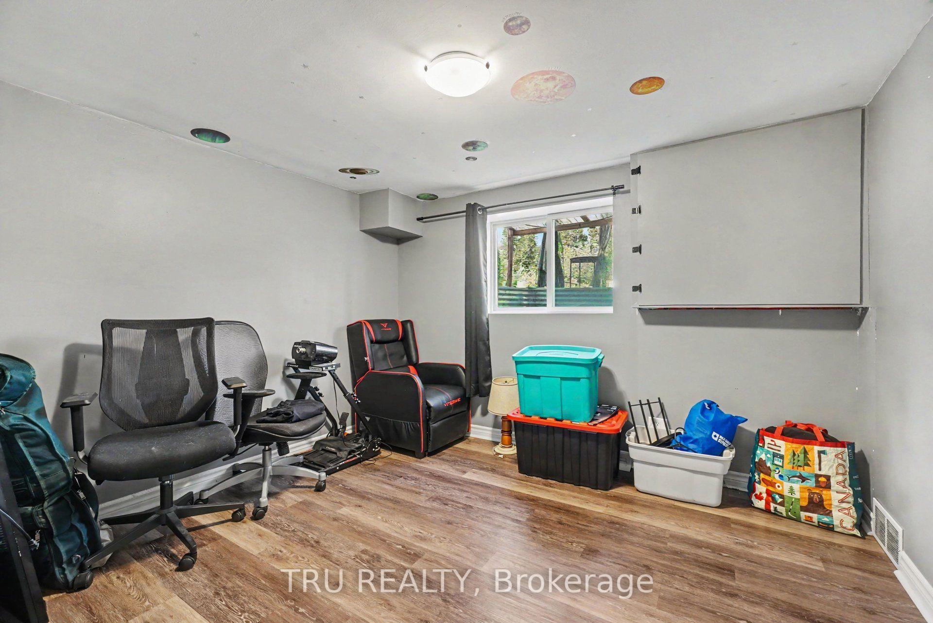 Photo 22 of 1275 Woodside Drive, Ottawa, Copeland Park — HOMEH