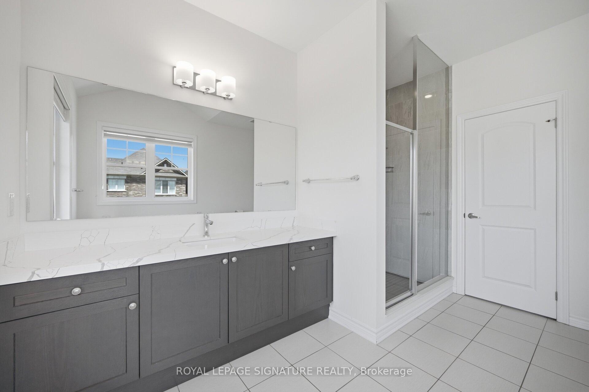 Photo 18 of 60 Lofthouse Drive, Whitby, Rolling Acres — HOMEH