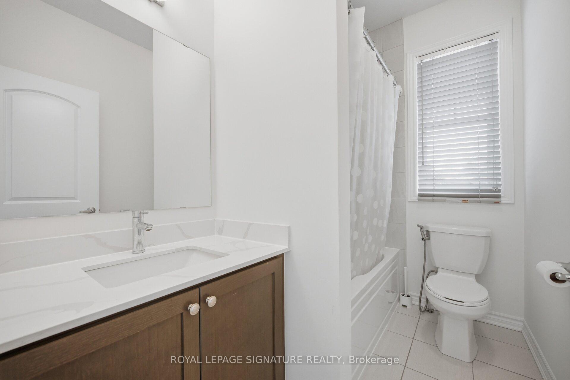 Photo 23 of 60 Lofthouse Drive, Whitby, Rolling Acres — HOMEH