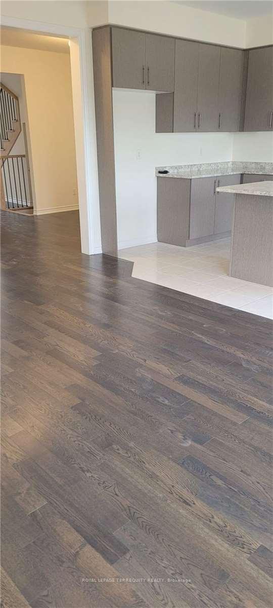 Photo 9 of 1077 Skyridge Boulevard, Pickering, Rural Pickering — HOMEH