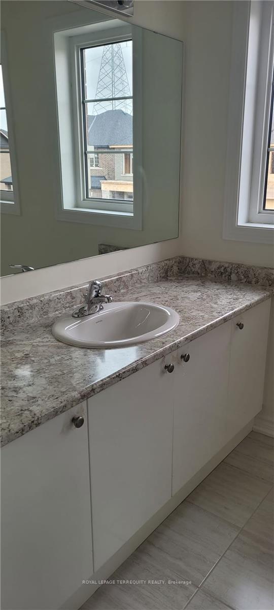 Photo 14 of 1077 Skyridge Boulevard, Pickering, Rural Pickering — HOMEH