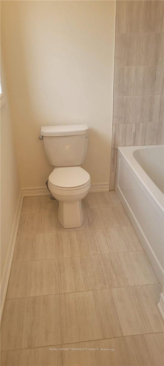 Photo 21 of 1077 Skyridge Boulevard, Pickering, Rural Pickering — HOMEH