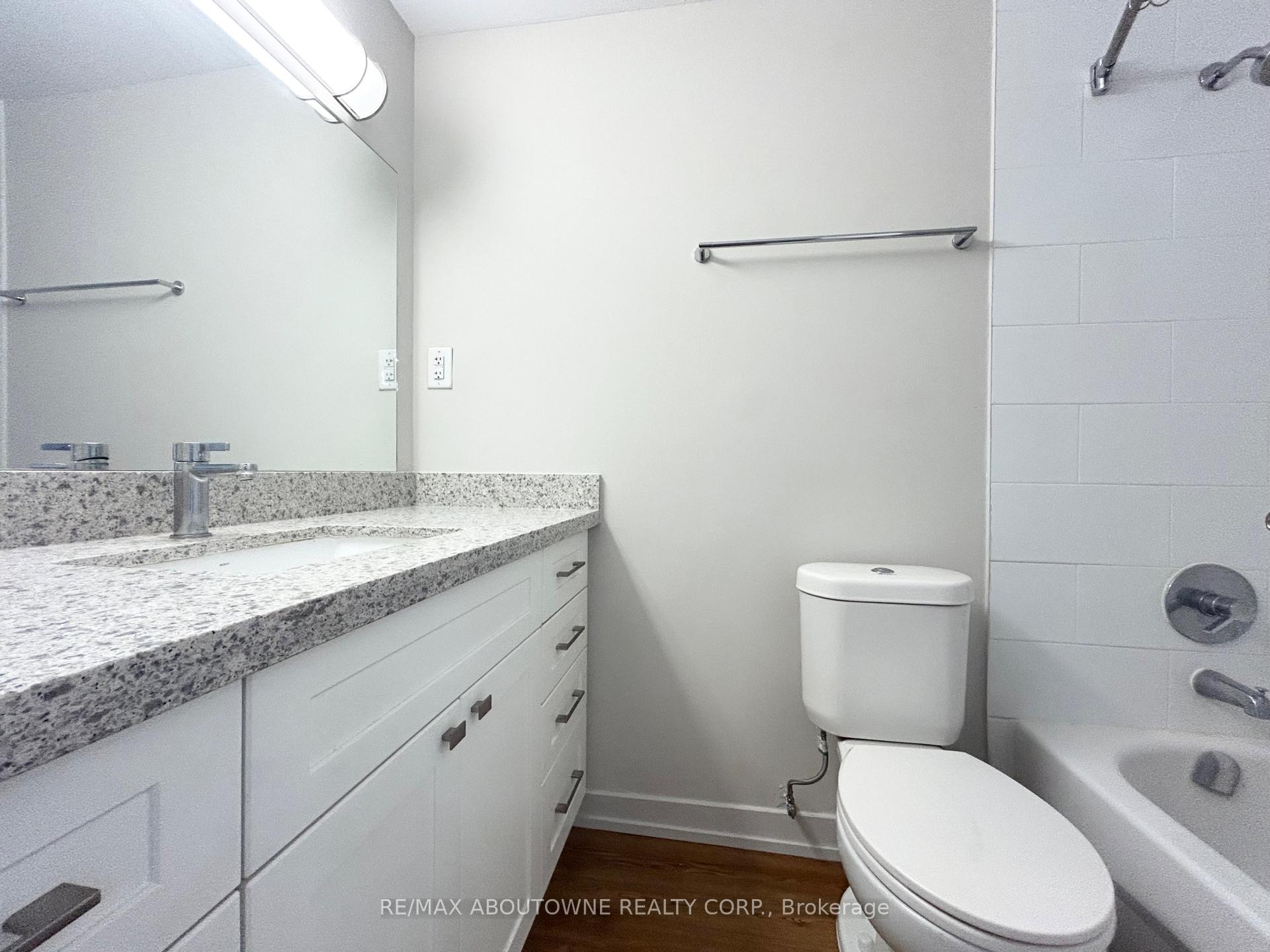 Photo 10 of Unit 1110, 82 Millside Drive, Milton, Old Milton — HOMEH