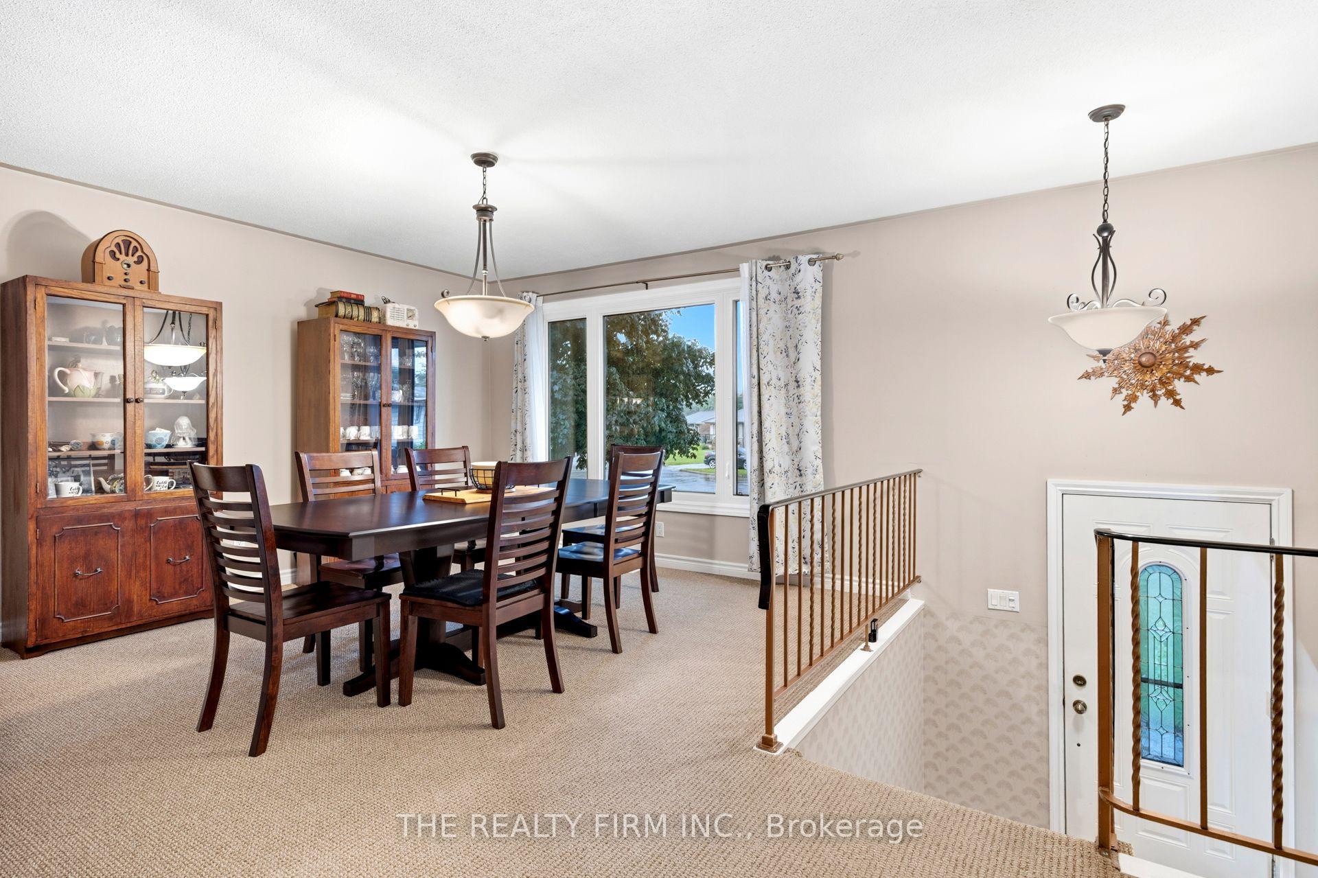 Photo 7 of 38 Taylor Crescent, St. Thomas — HOMEH