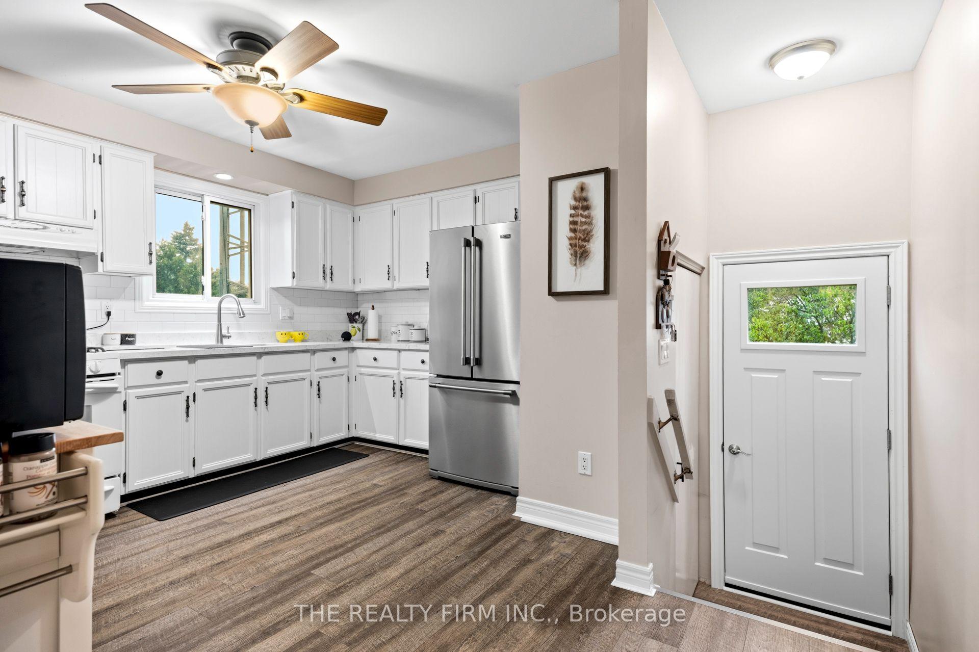 Photo 9 of 38 Taylor Crescent, St. Thomas — HOMEH