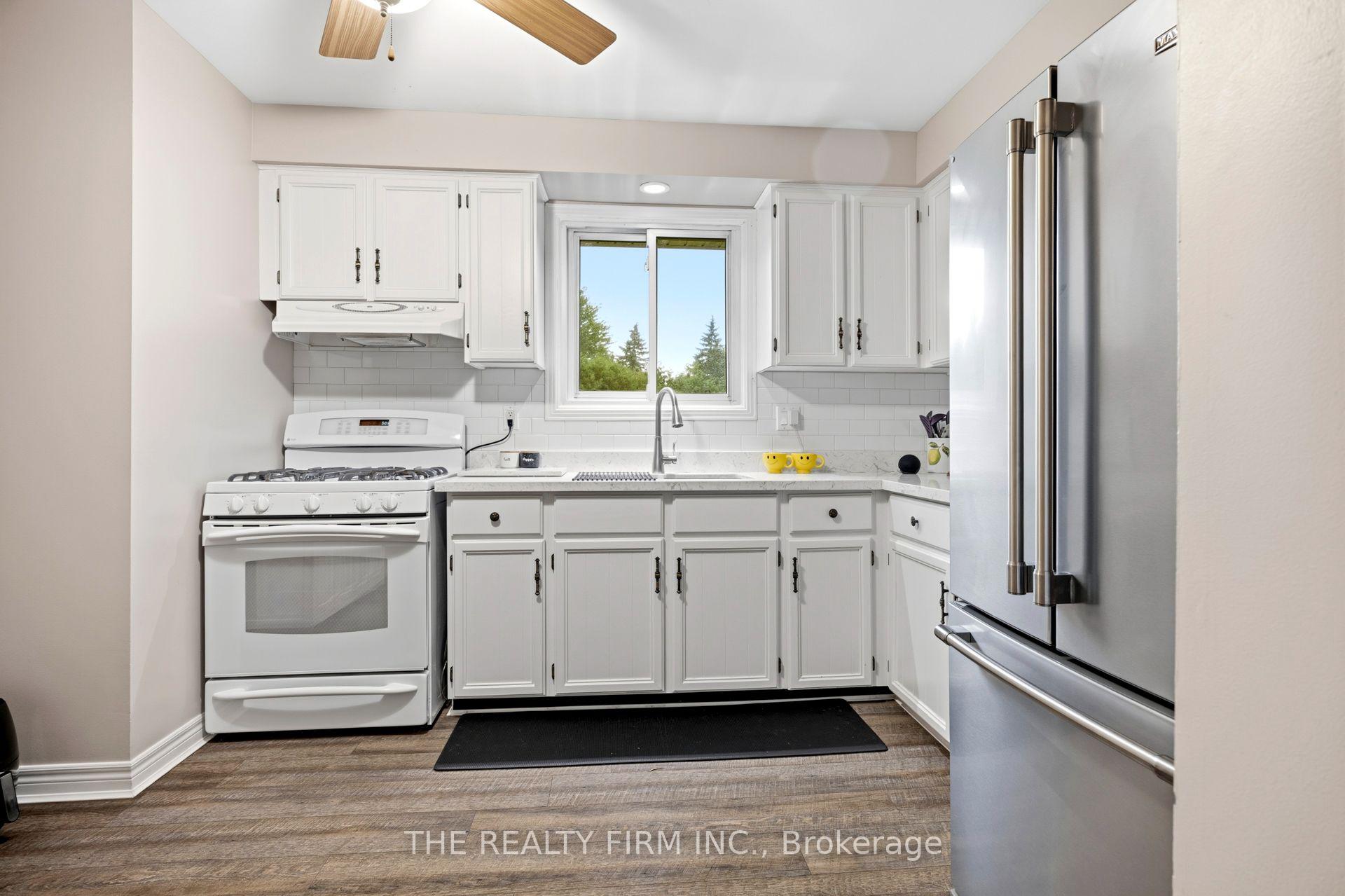 Photo 10 of 38 Taylor Crescent, St. Thomas — HOMEH